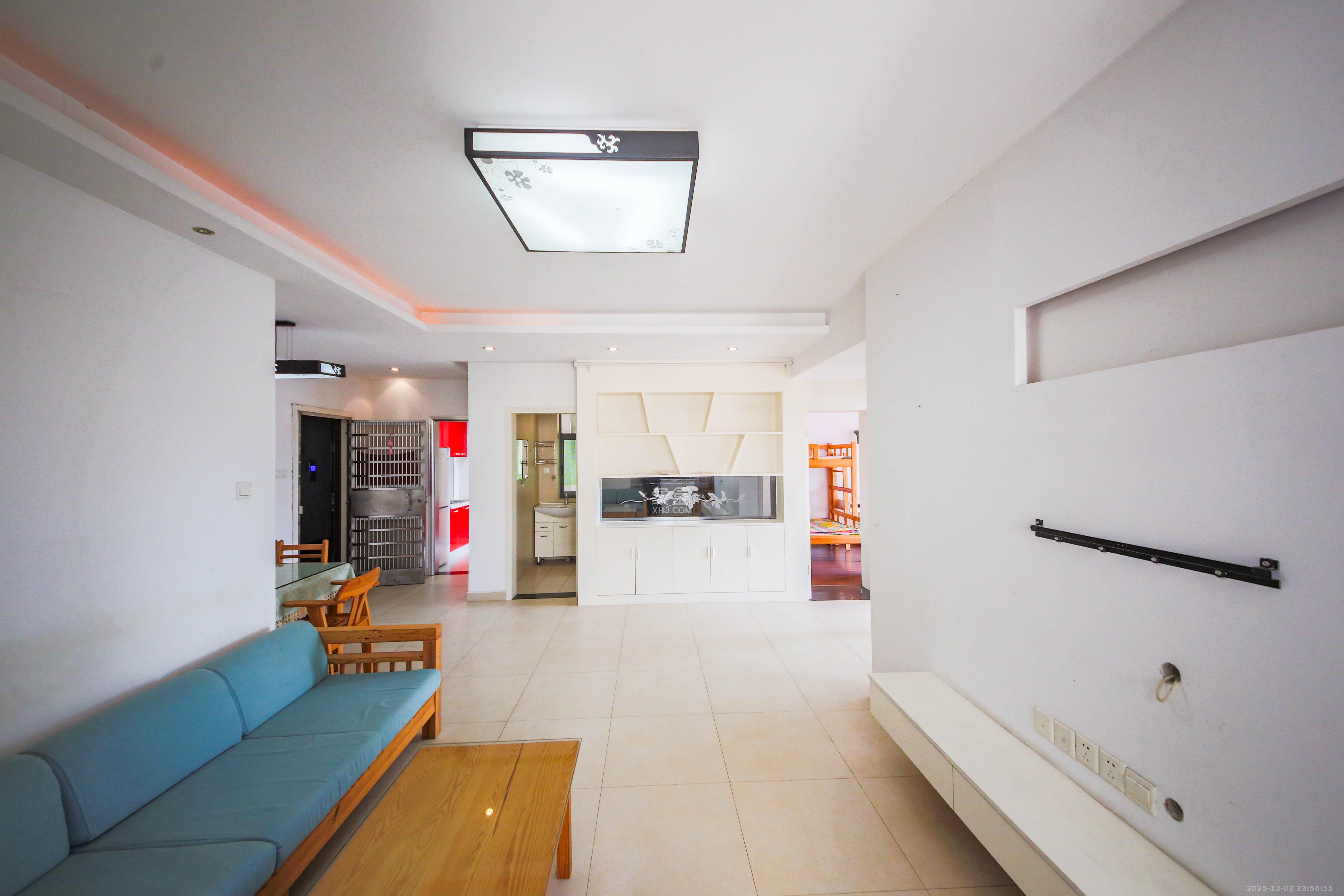 童话里  3室2厅1卫    65.0万