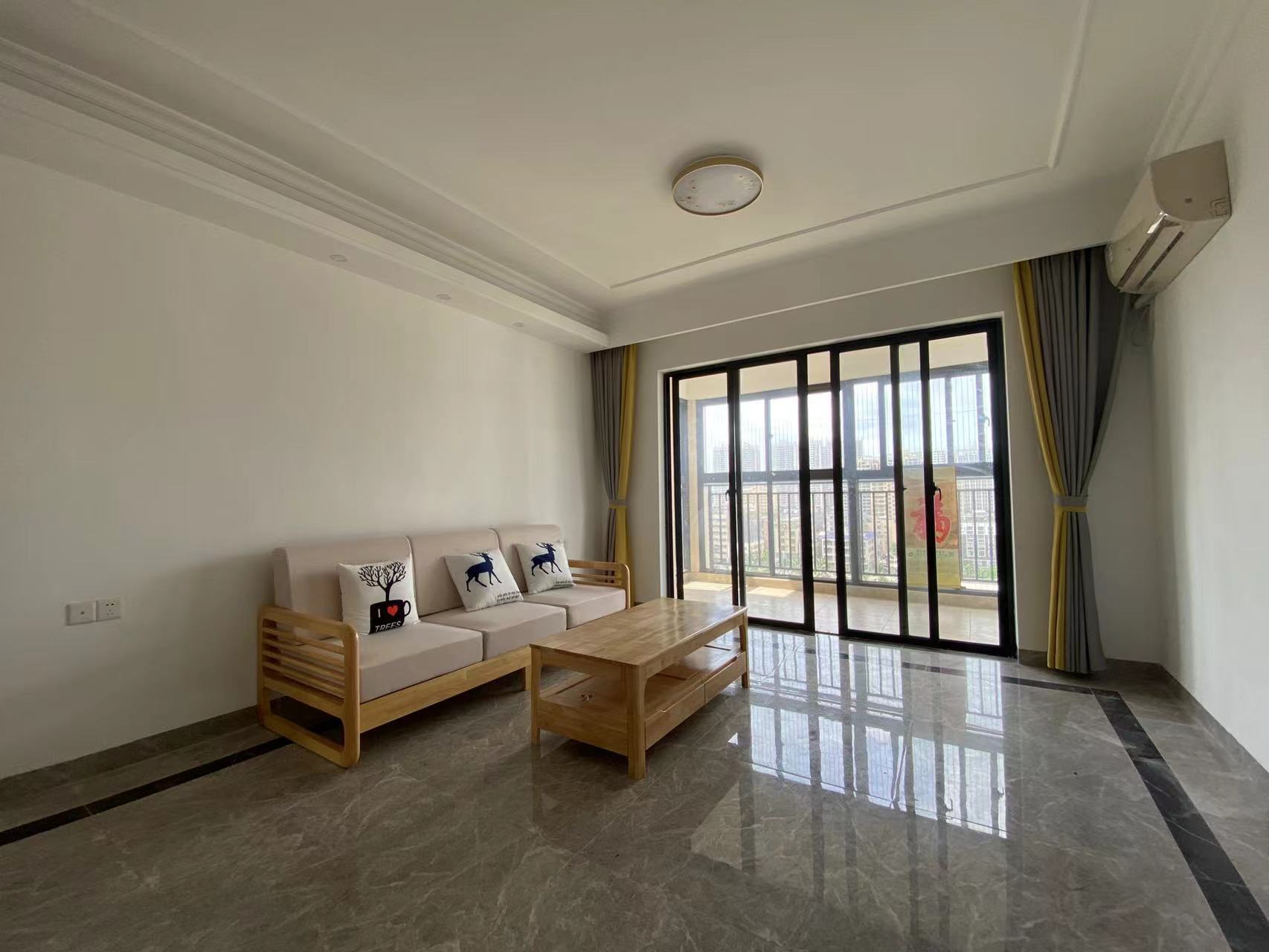 粤泰滨江花园  2室1厅1卫    2300.0元/月室内图