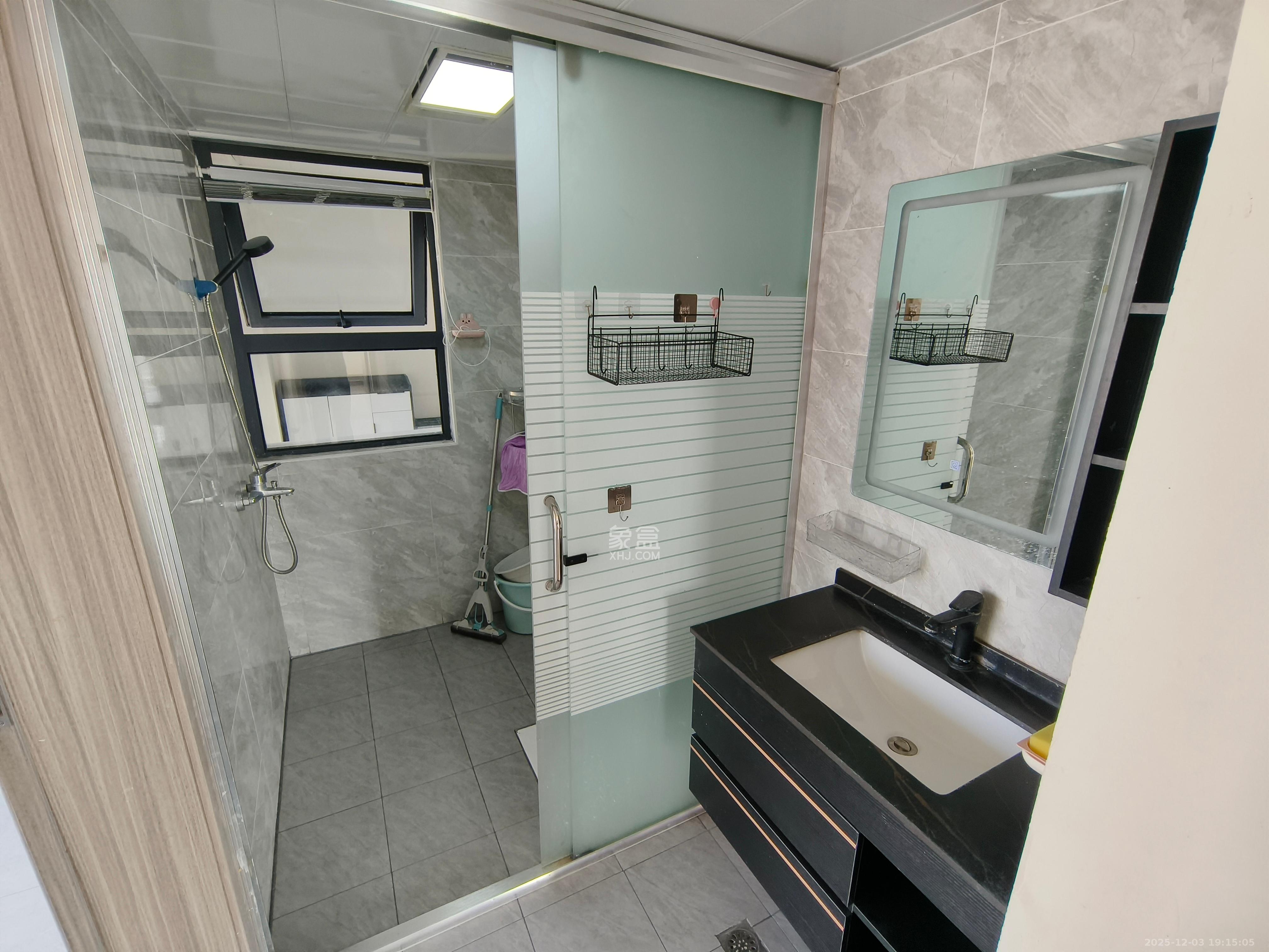 明发阅江悦府  3室2厅1卫    2400.0元/月室内图