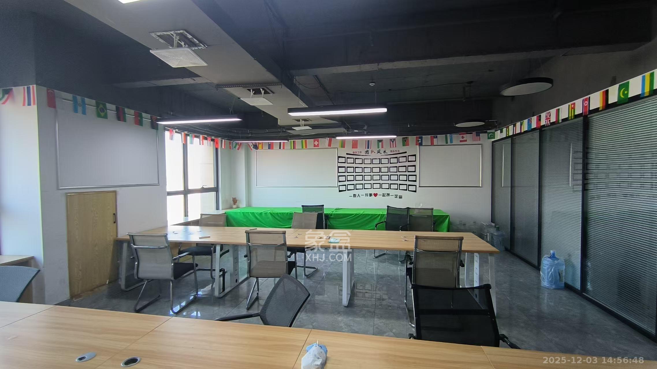 洋湖创富中心   120.0㎡      4000.0元/月室内图