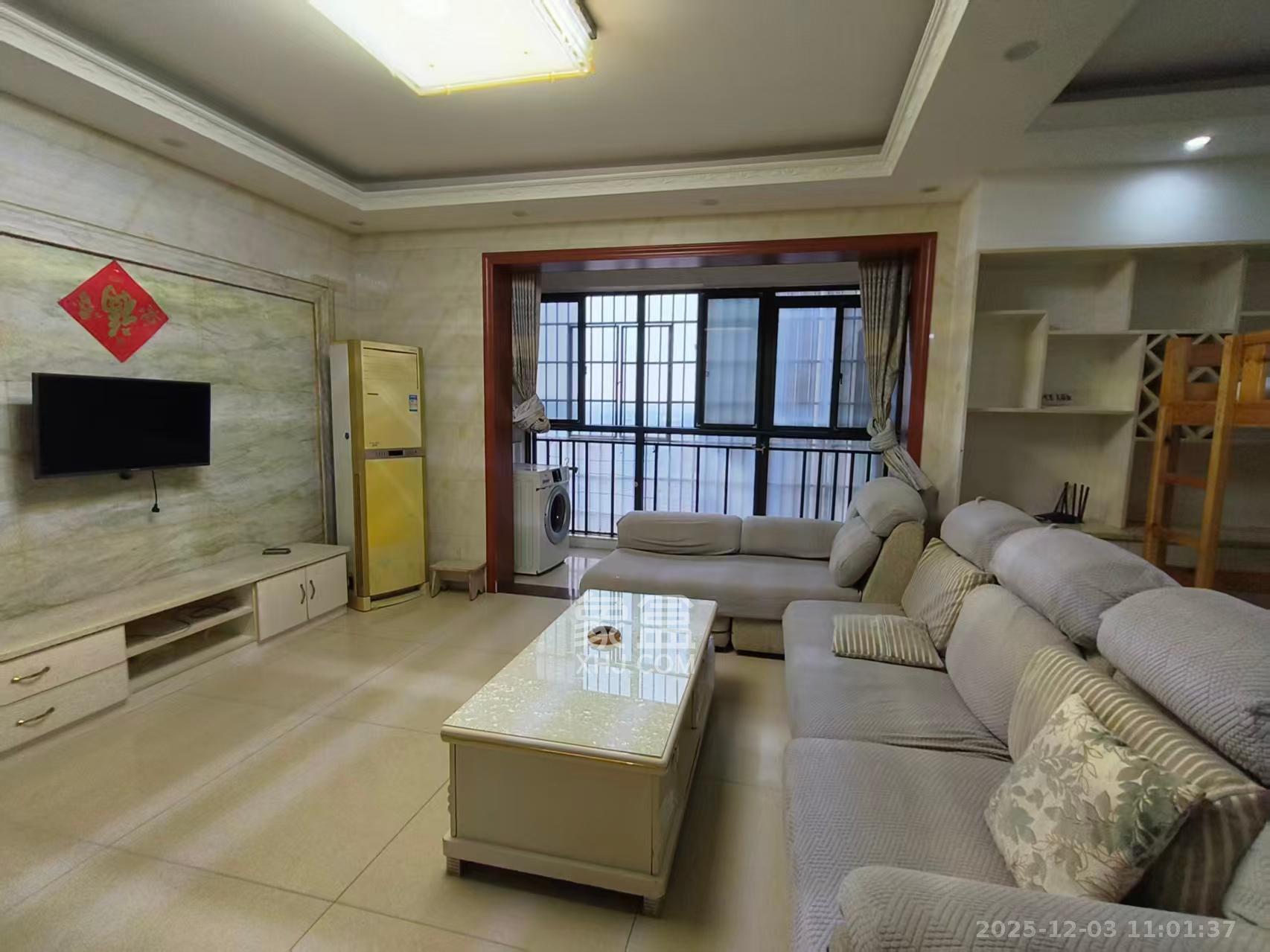 南庭城果  3室2厅2卫    2800.0元/月