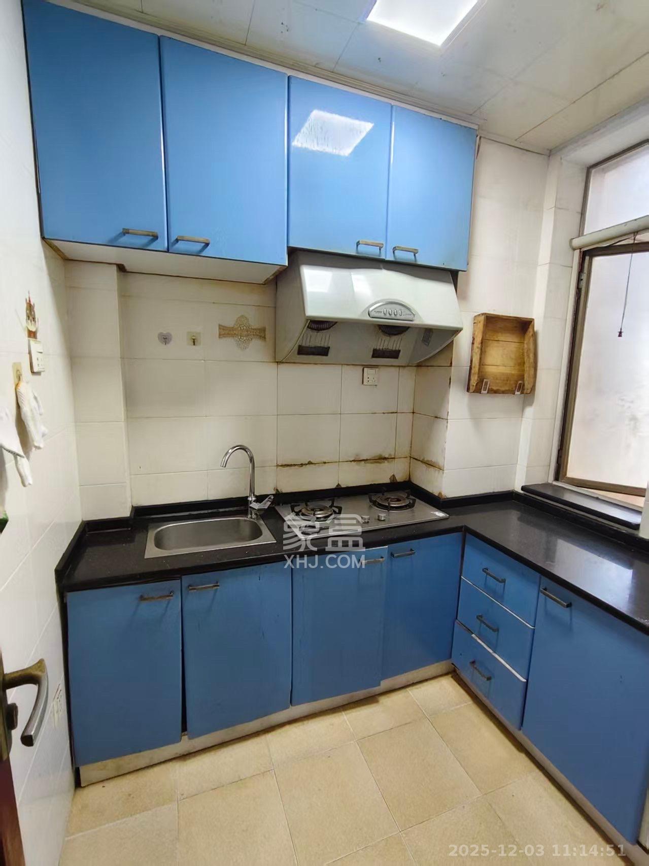 新星小区  1室1厅1卫    1100.0元/月室内图