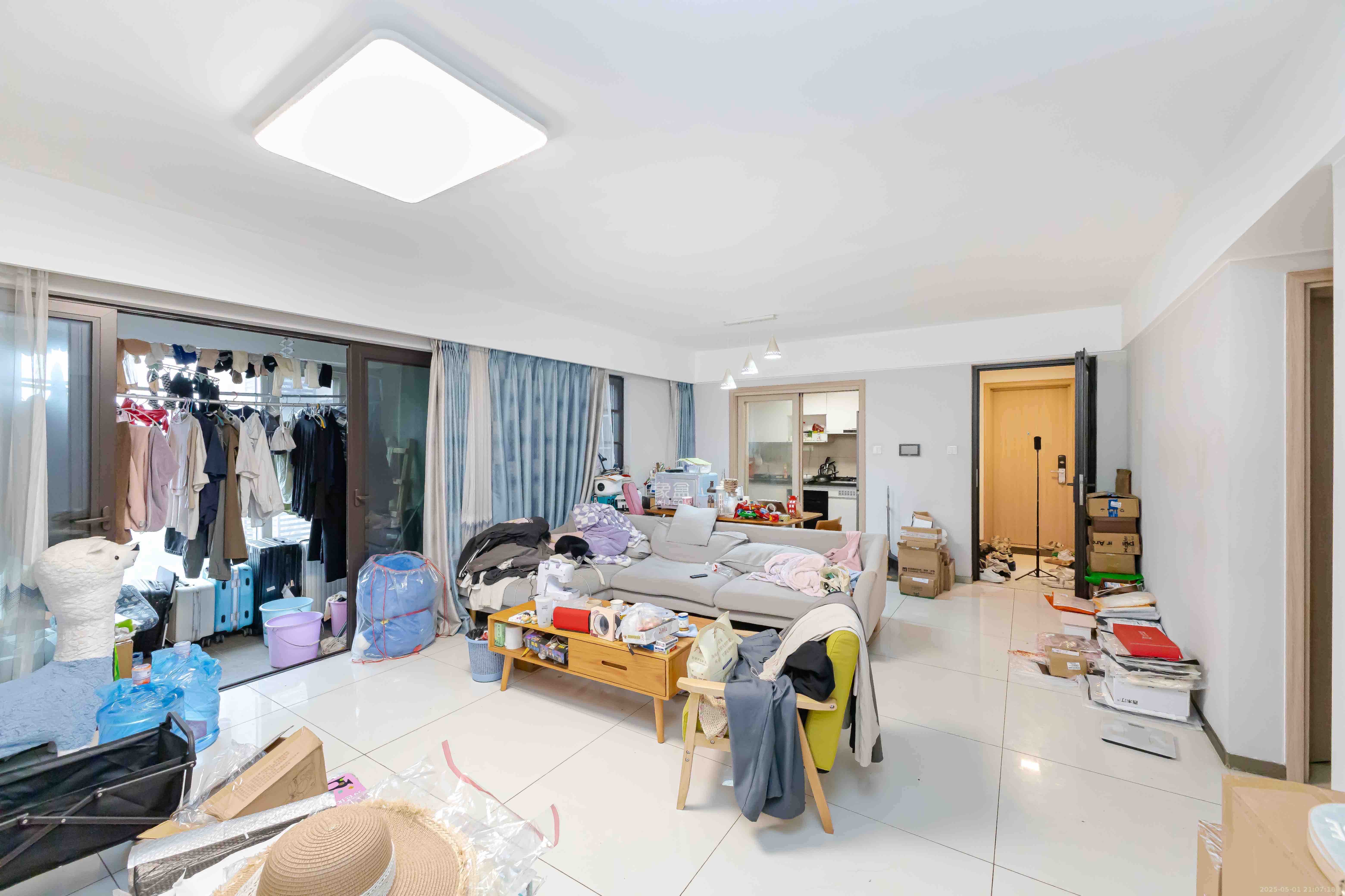 时代倾城五期 3室2厅2卫 2300.0元/月 时代倾城五期 3室2厅2卫 2300.0元/月户型图