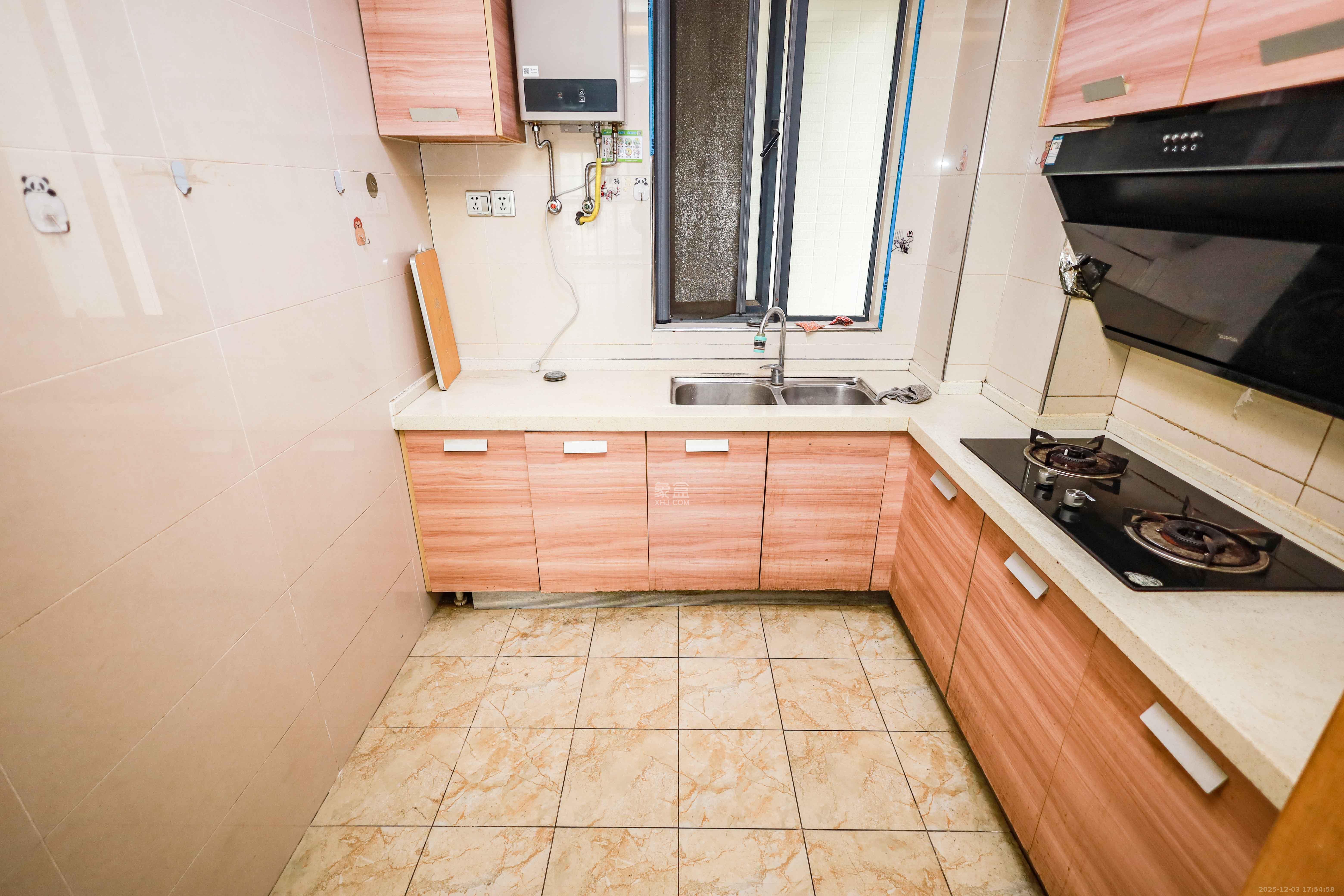 莱茵城  3室2厅1卫    59.8万厨房