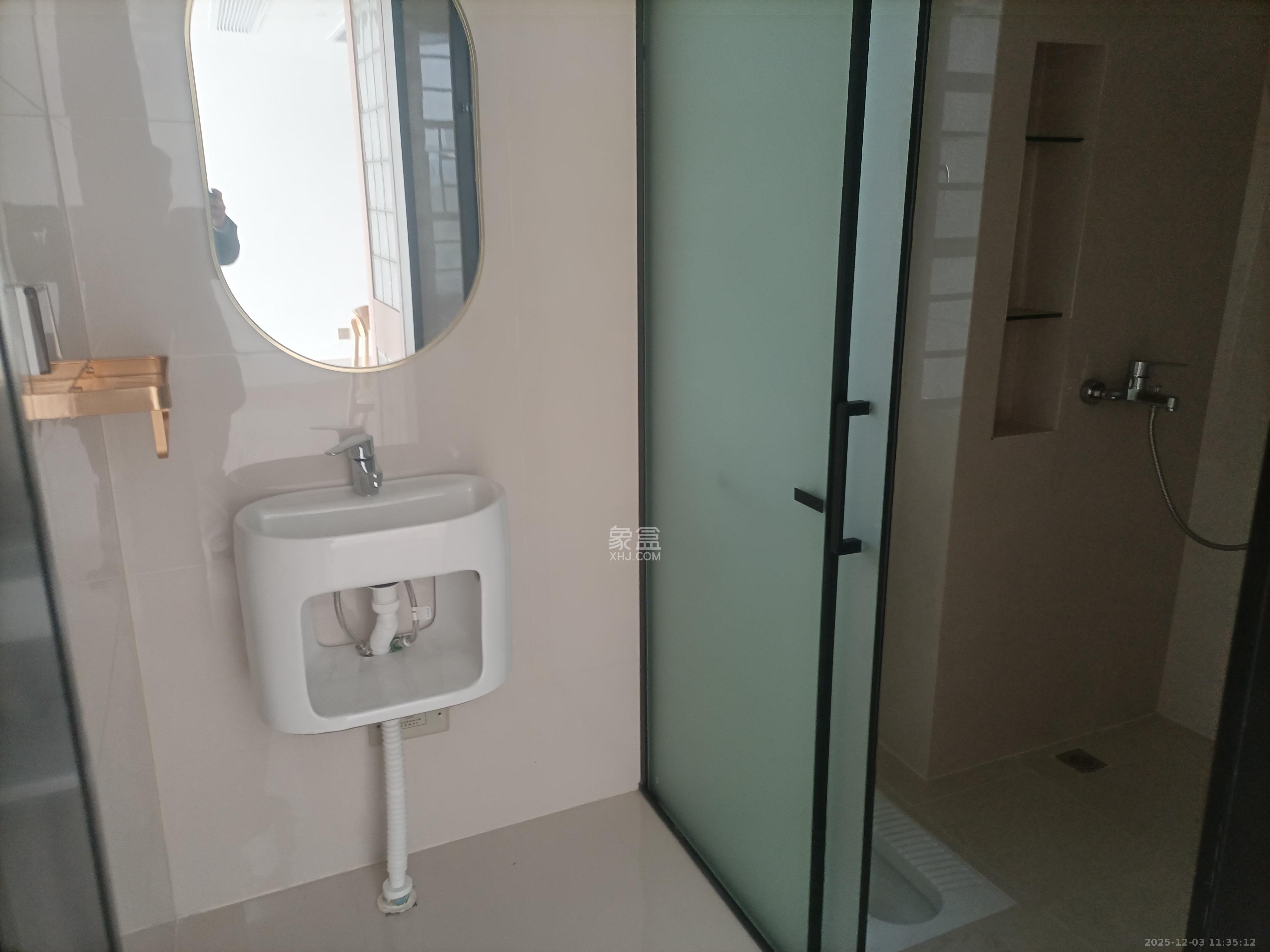 绿地长沙城际空间站（柏仕佳苑）  3室2厅2卫    4300.0元/月室内图