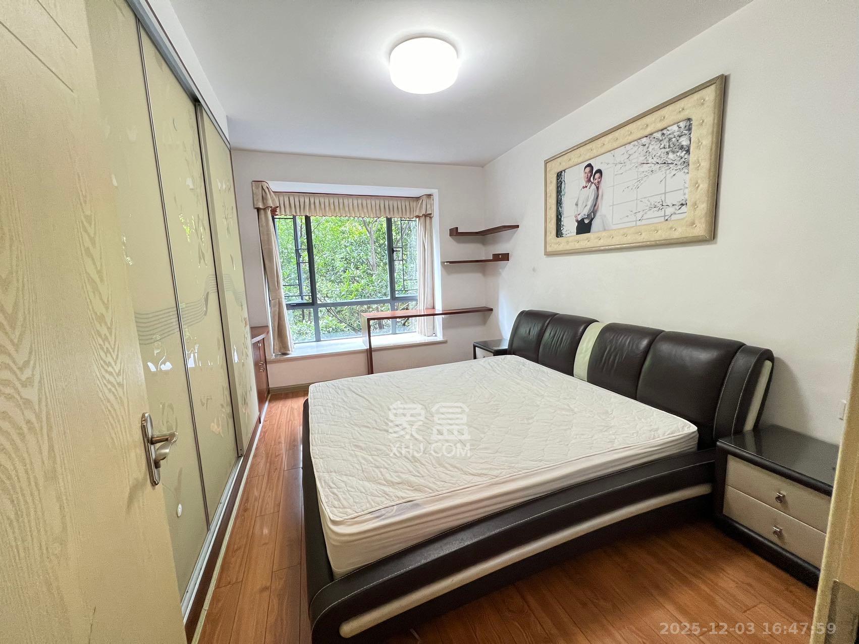 西子花苑  3室2厅2卫    3000.0元/月室内图