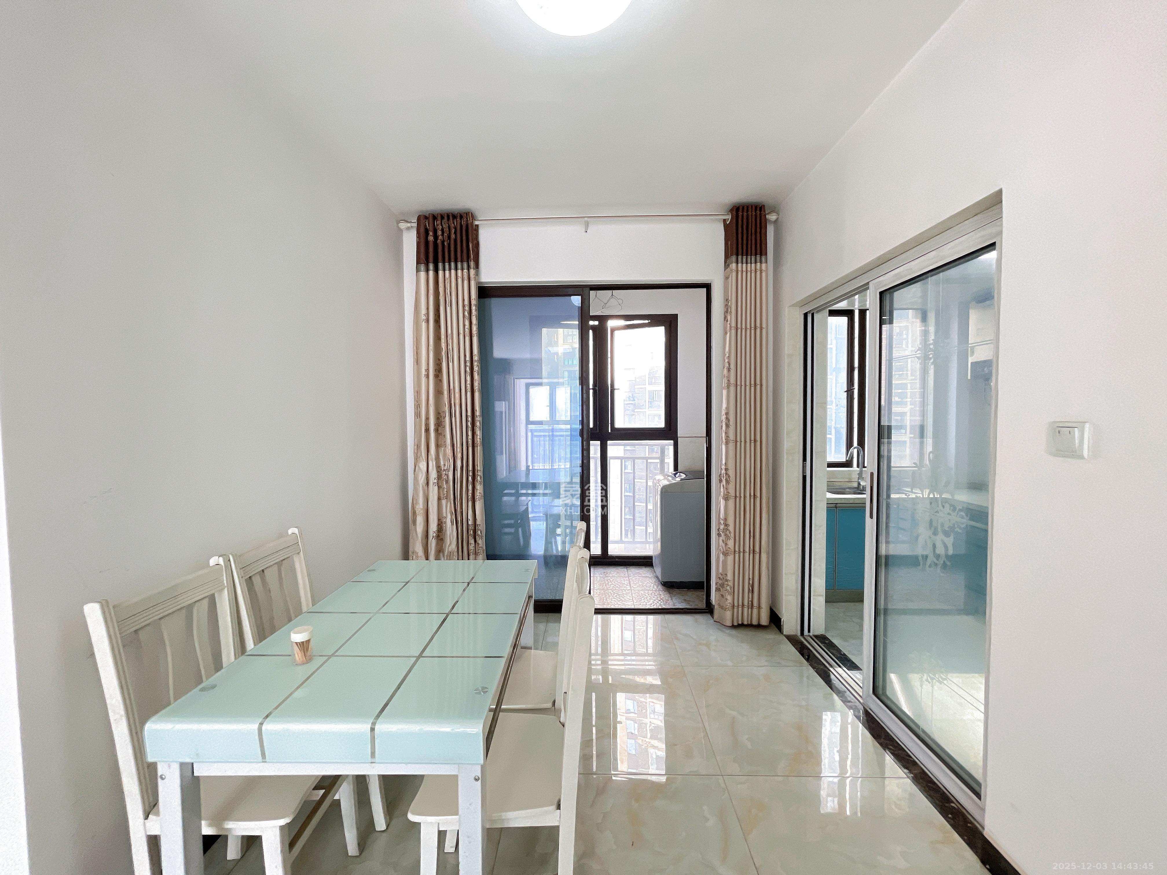 梅溪鑫苑名家 3室2厅2卫 2500.0元/月 梅溪鑫苑名家 3室2厅2卫 2500.0元/月室内图