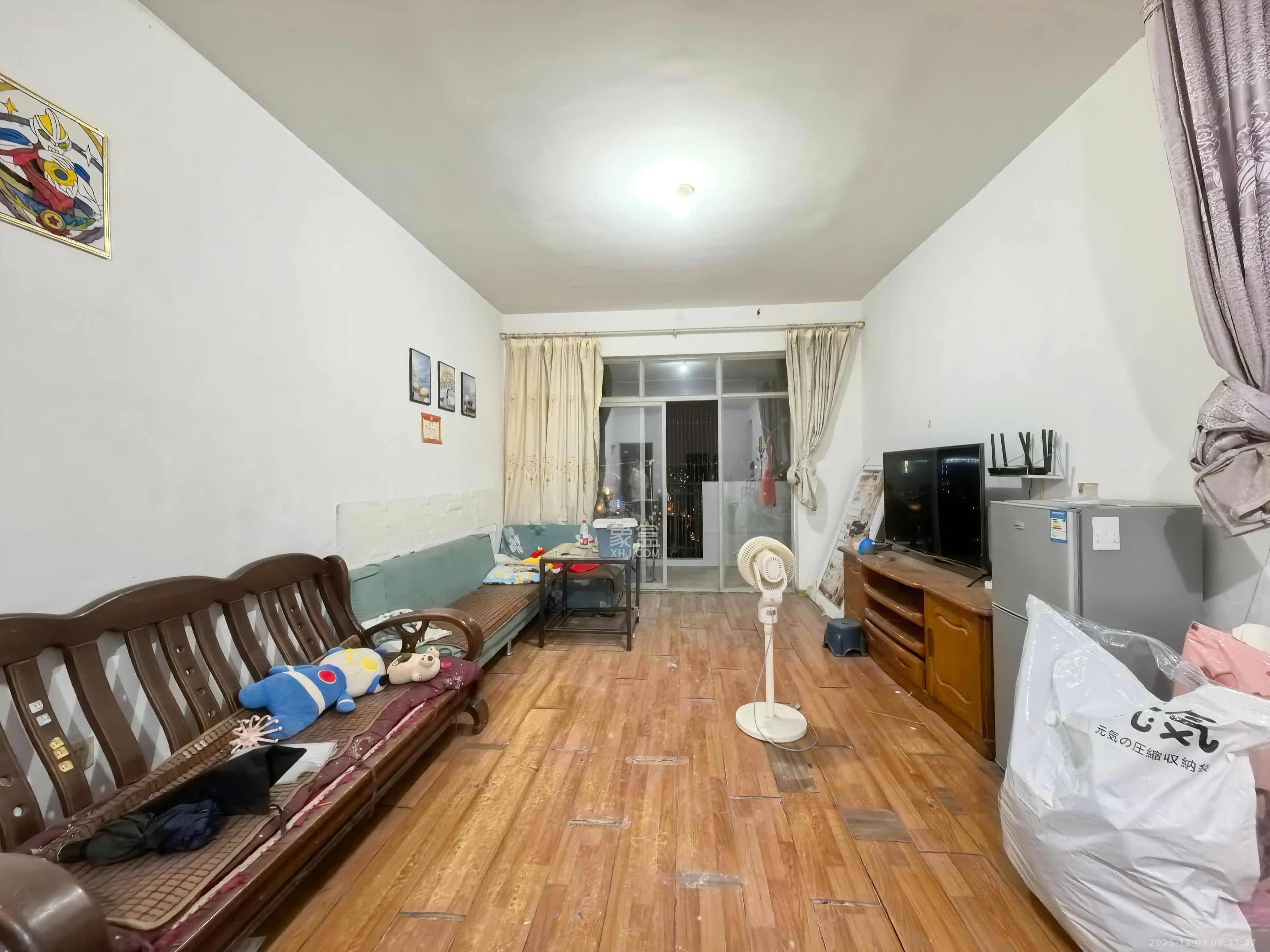 白沙湾嘉园  2室2厅1卫    1500.0元/月