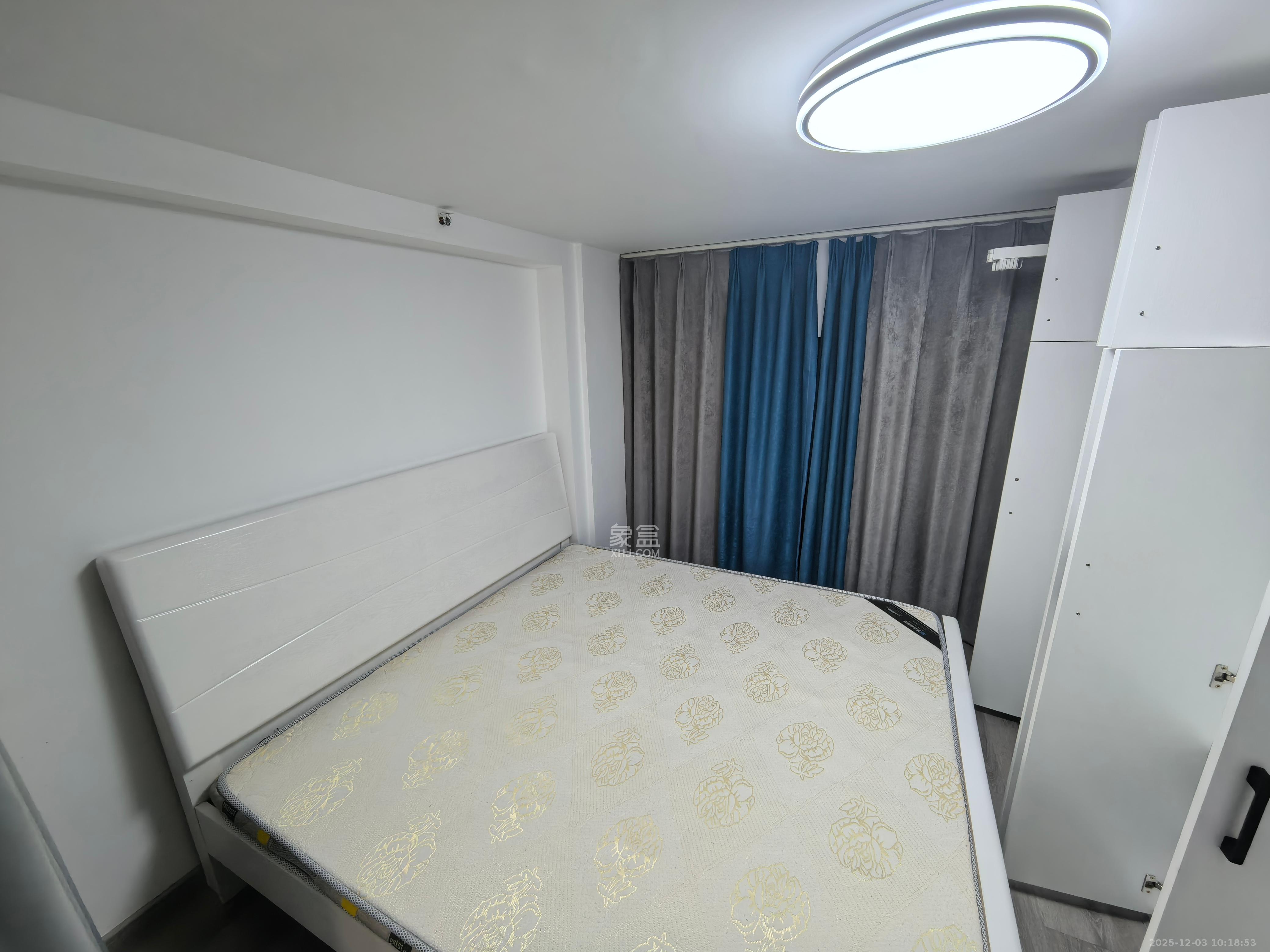 卓越江岸 2室2厅1卫 2100.0元/月 卓越江岸 2室2厅1卫 2100.0元/月室内图