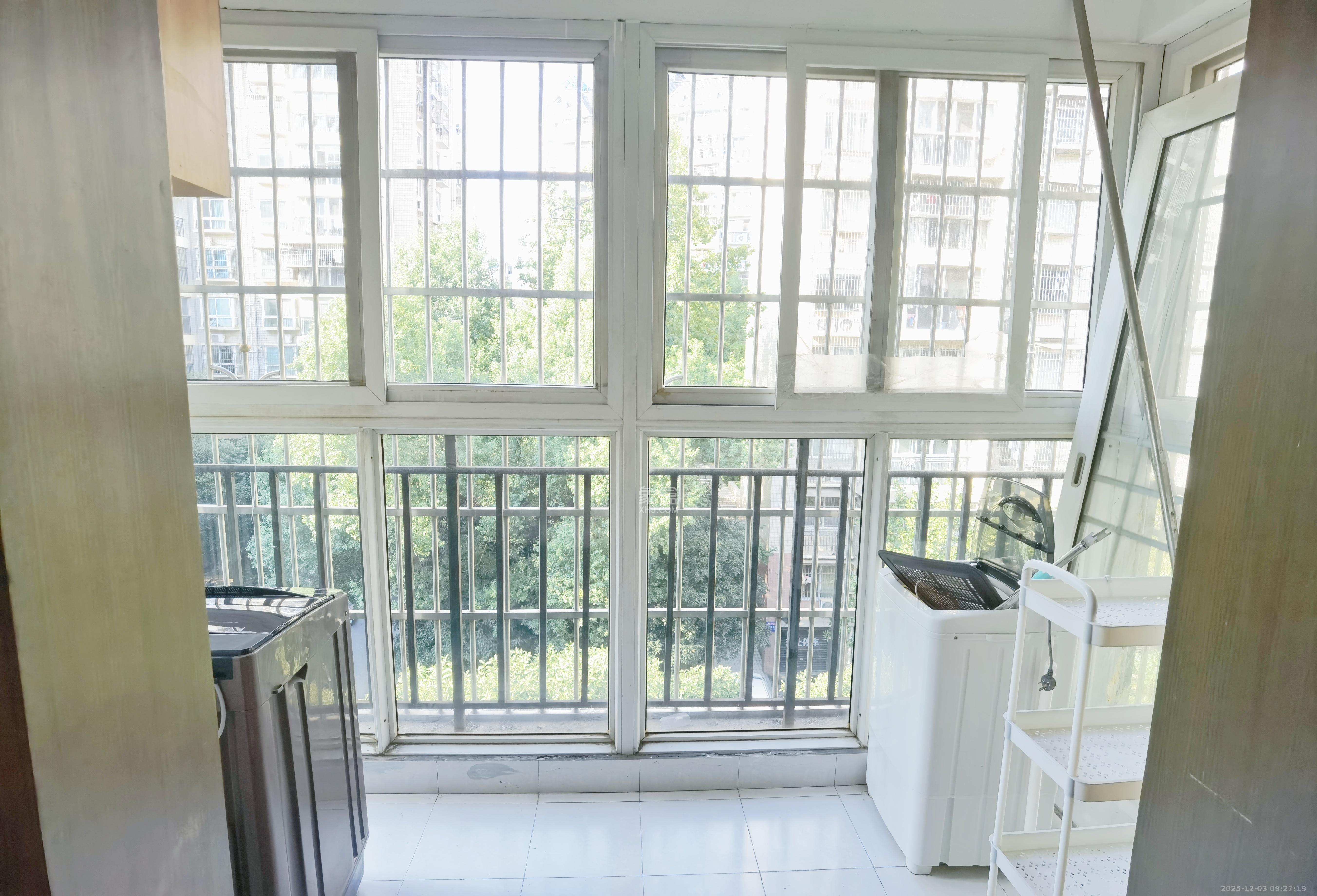 枫林美景 3室2厅2卫 1750.0元/月 枫林美景 3室2厅2卫 1750.0元/月室内图