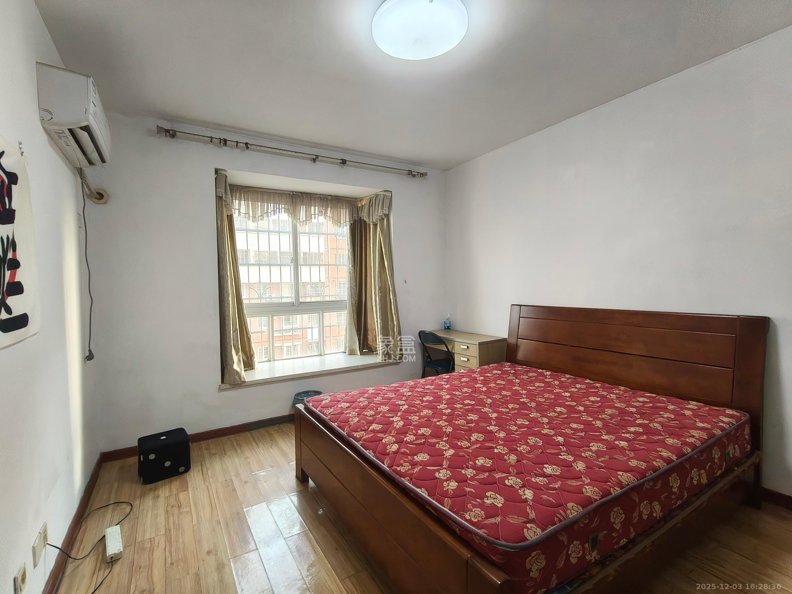 晶华美地 2室2厅2卫 1500.0元/月 晶华美地 2室2厅2卫 1500.0元/月室内图