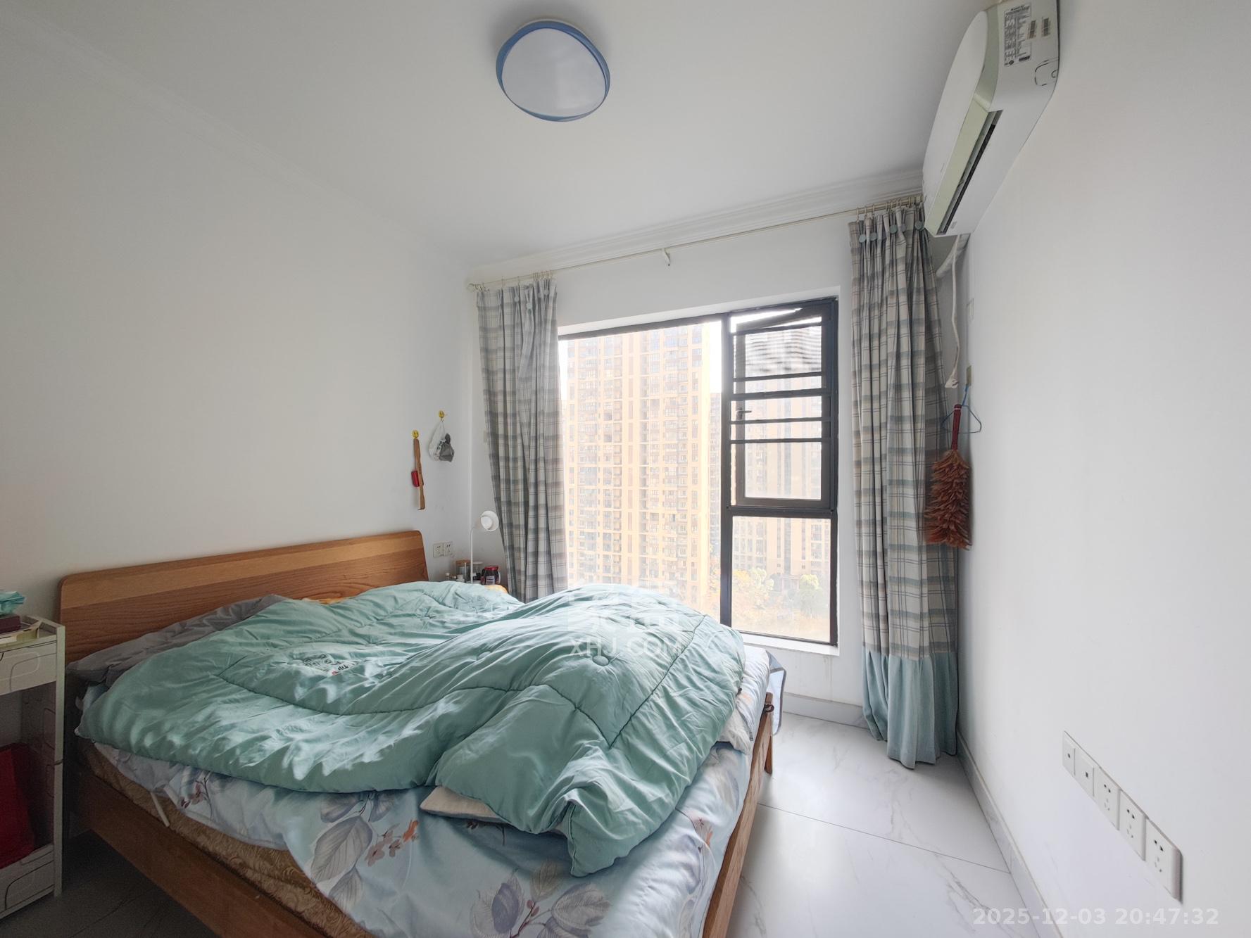 卓越蔚蓝城邦 1室0厅0卫 56.8万 卓越蔚蓝城邦 1室0厅0卫 56.8万卧室