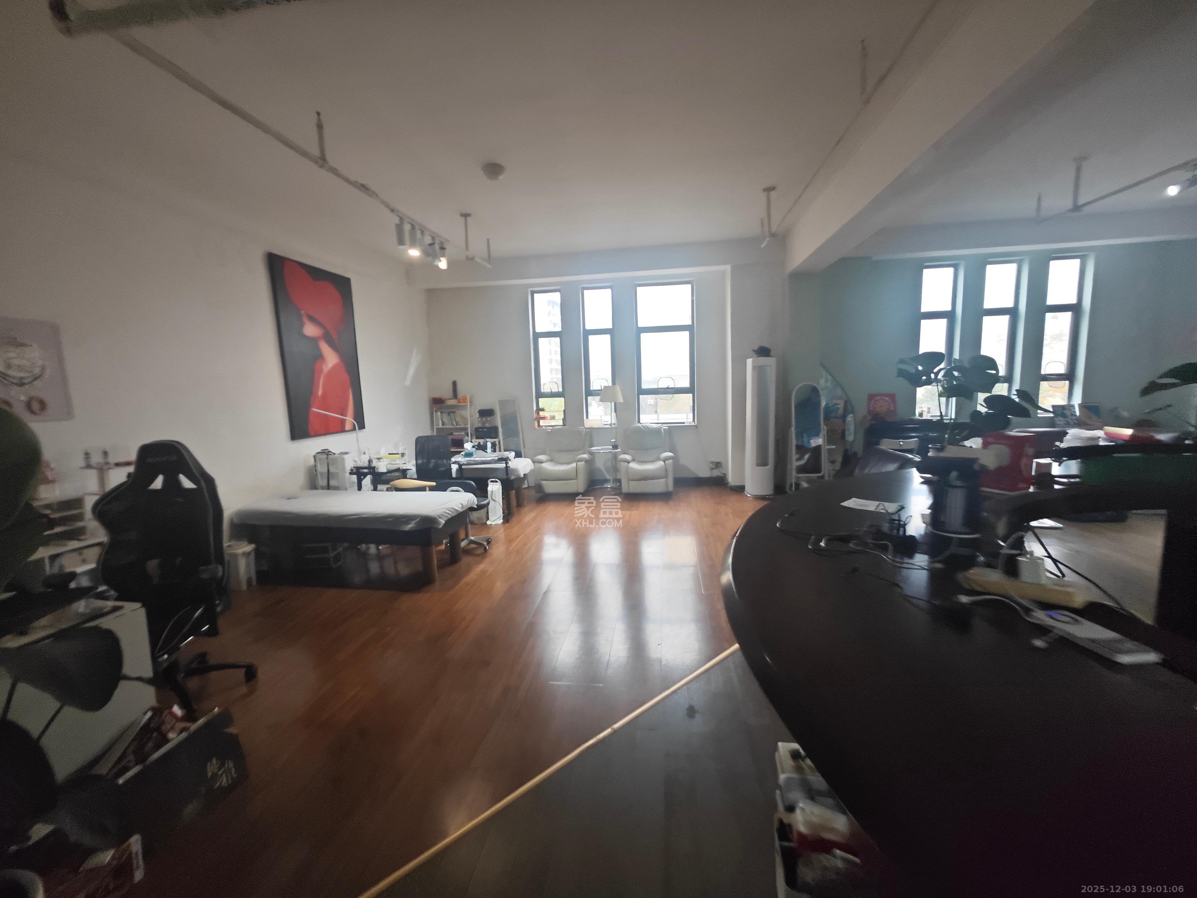 海伦春天   180.0㎡      2600.0元/月室内图