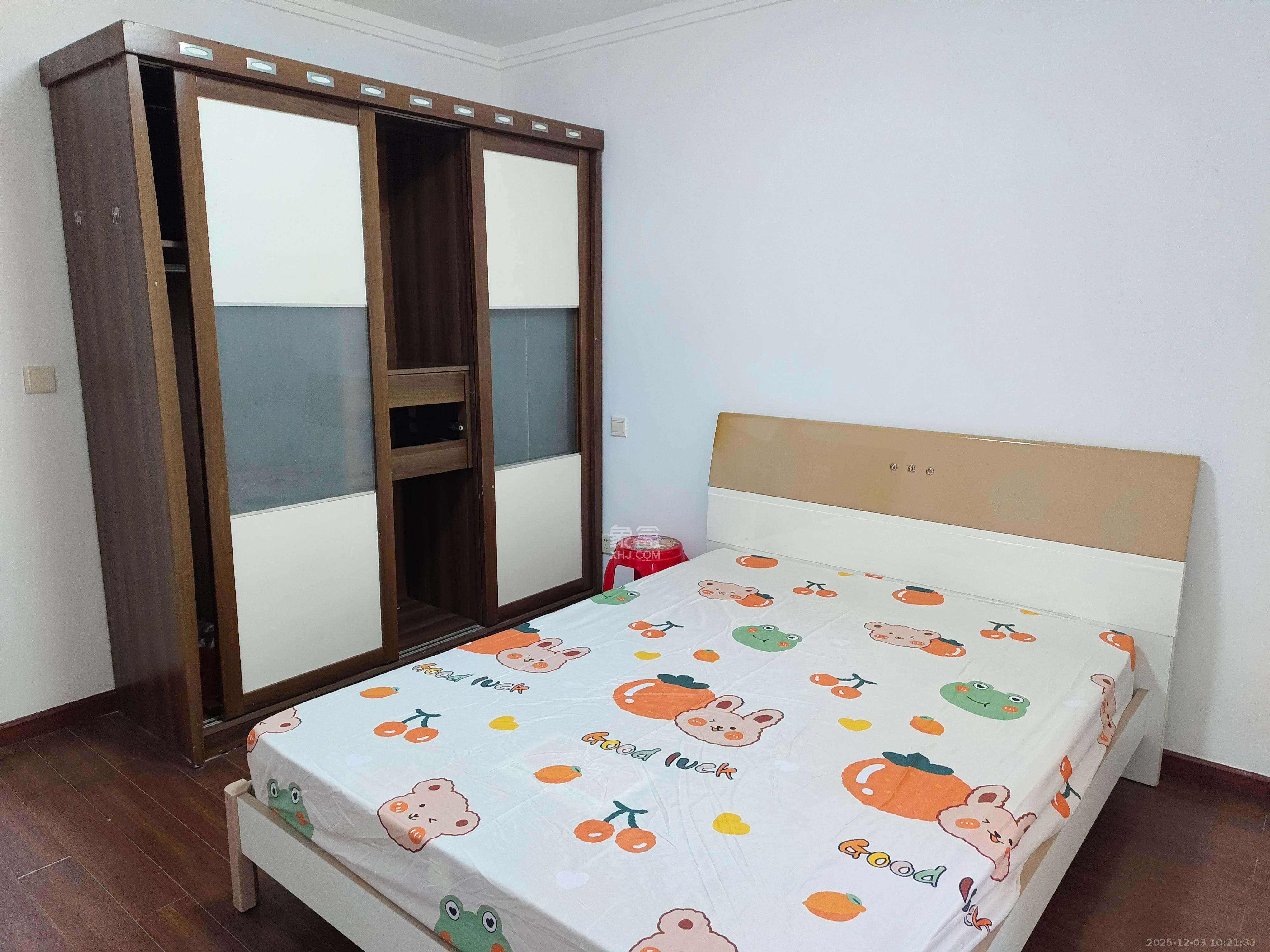 晶华美地 2室2厅1卫 1700.0元/月 晶华美地 2室2厅1卫 1700.0元/月室内图