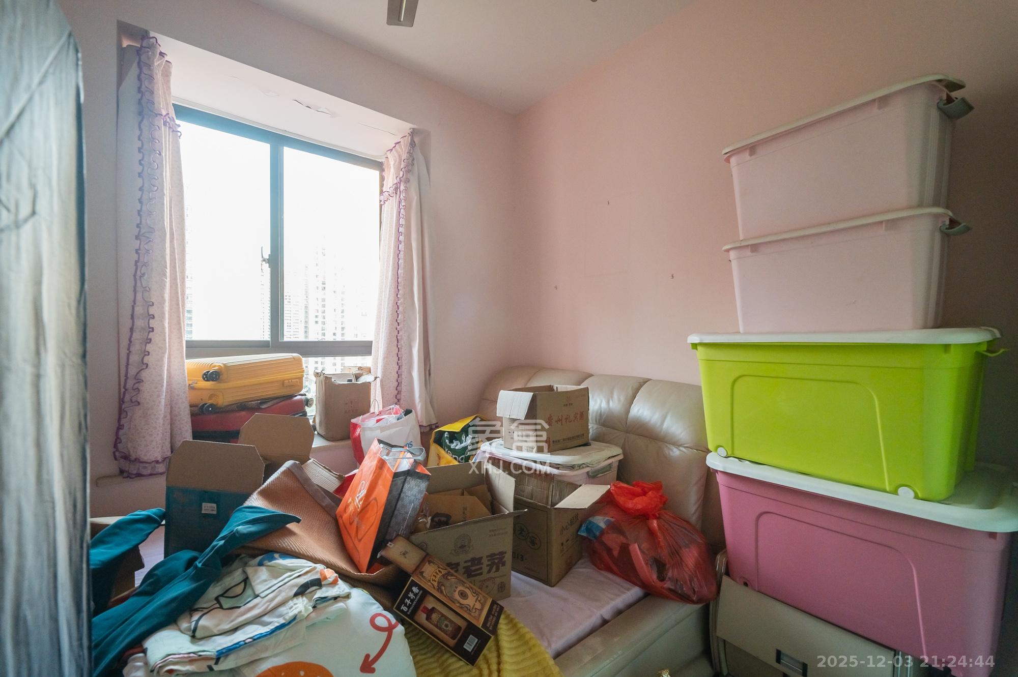 华润凤凰城一期 3室2厅1卫 59.0万 华润凤凰城一期 3室2厅1卫 59.0万卧室