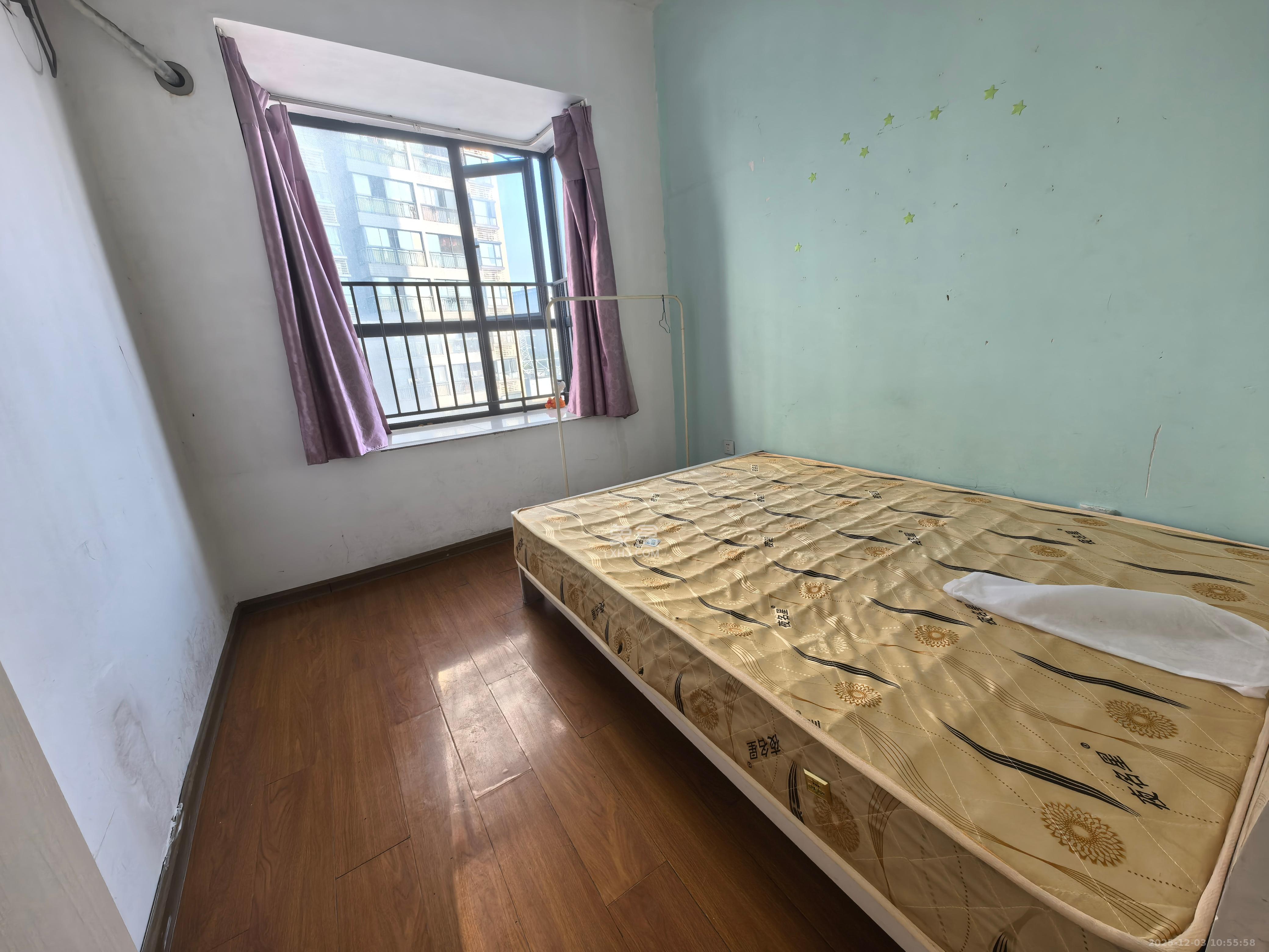 莱茵城  1室2厅1卫    1600.0元/月室内图