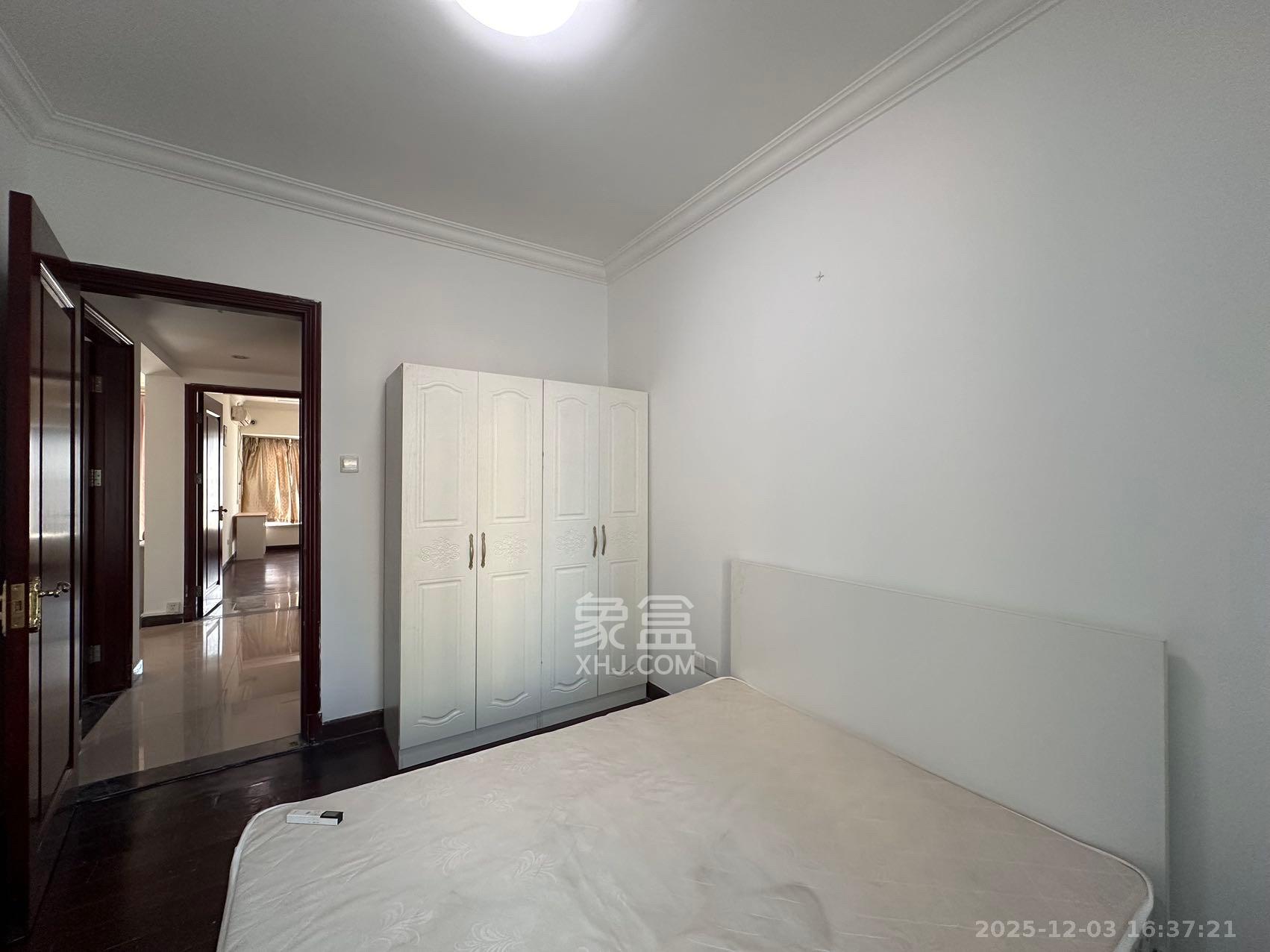 恒大雅苑 3室2厅2卫 2700.0元/月 恒大雅苑 3室2厅2卫 2700.0元/月室内图