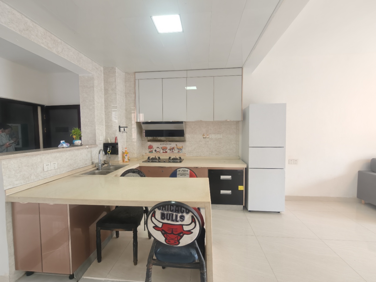 海悦东方  2室2厅1卫    2300.0元/月室内图