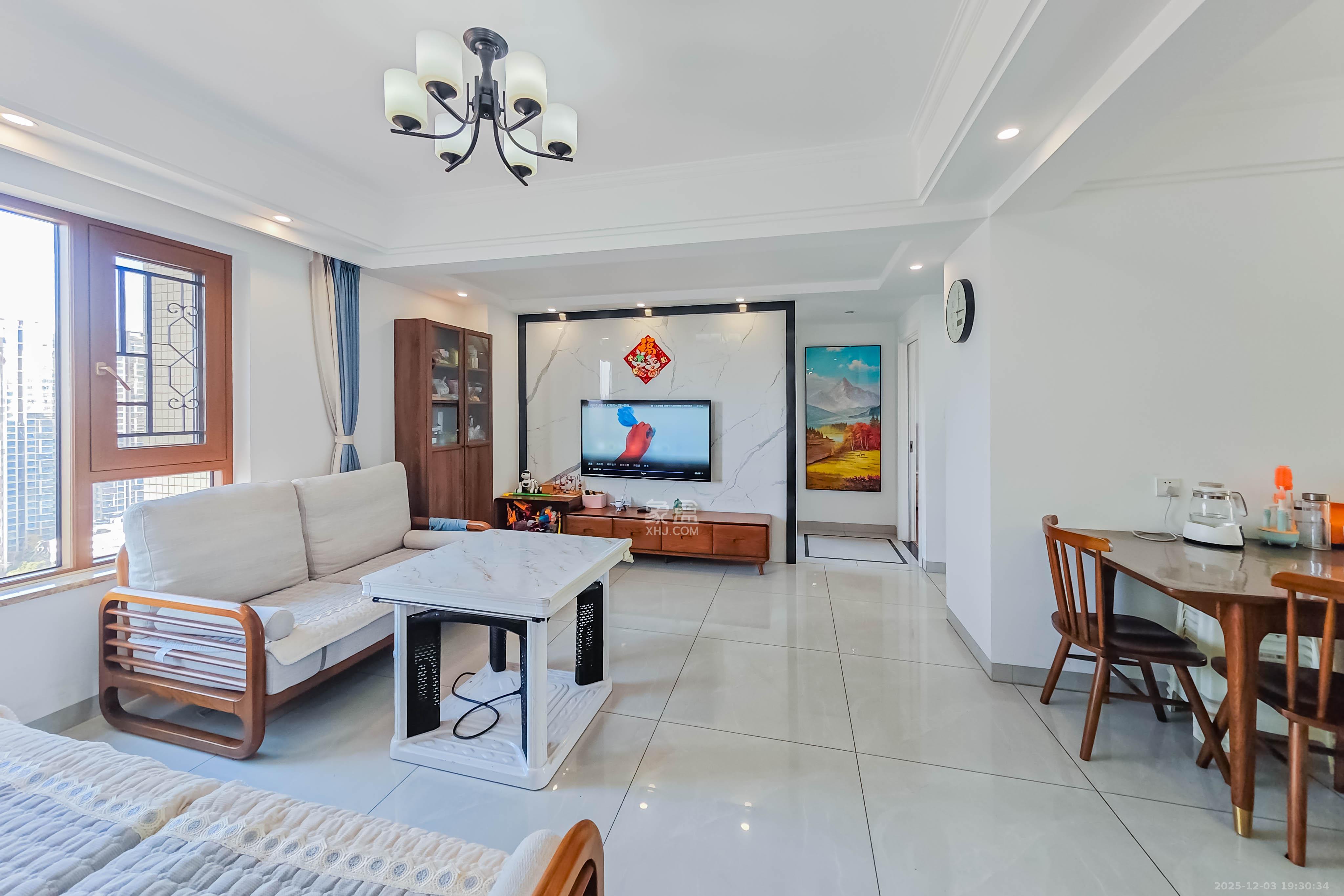 叠彩兰亭  1室2厅2卫    105.0万