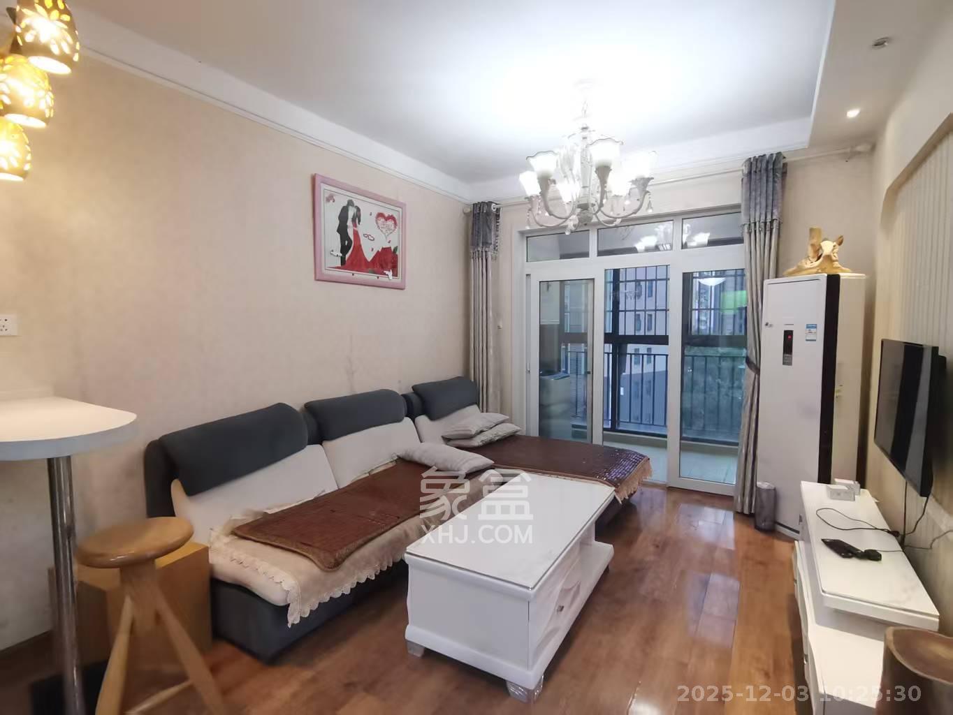 泊爱蓝湾  2室2厅1卫    2500.0元/月室内图