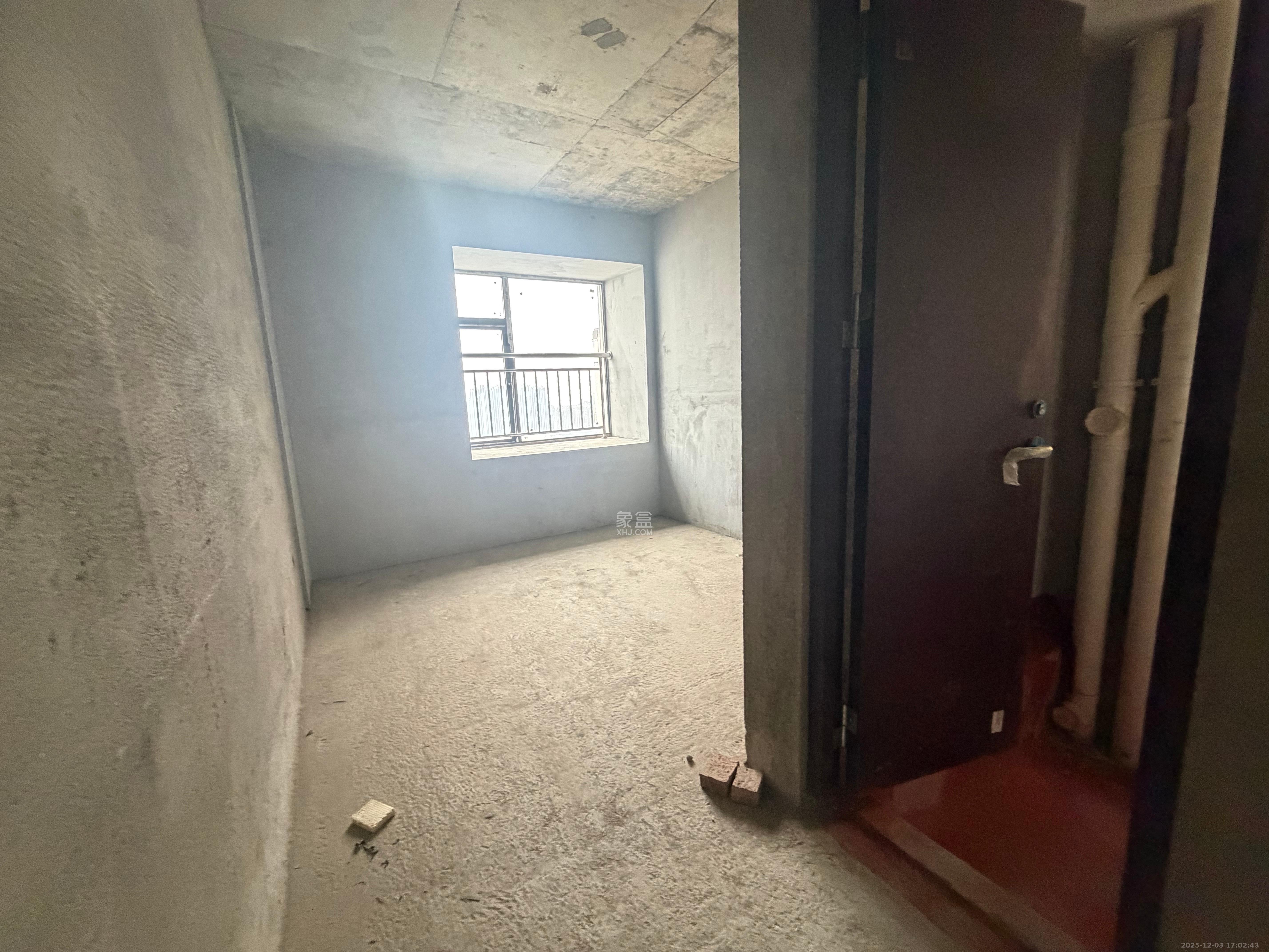 恒润国际 3室2厅2卫 45.0万 恒润国际 3室2厅2卫 45.0万客厅