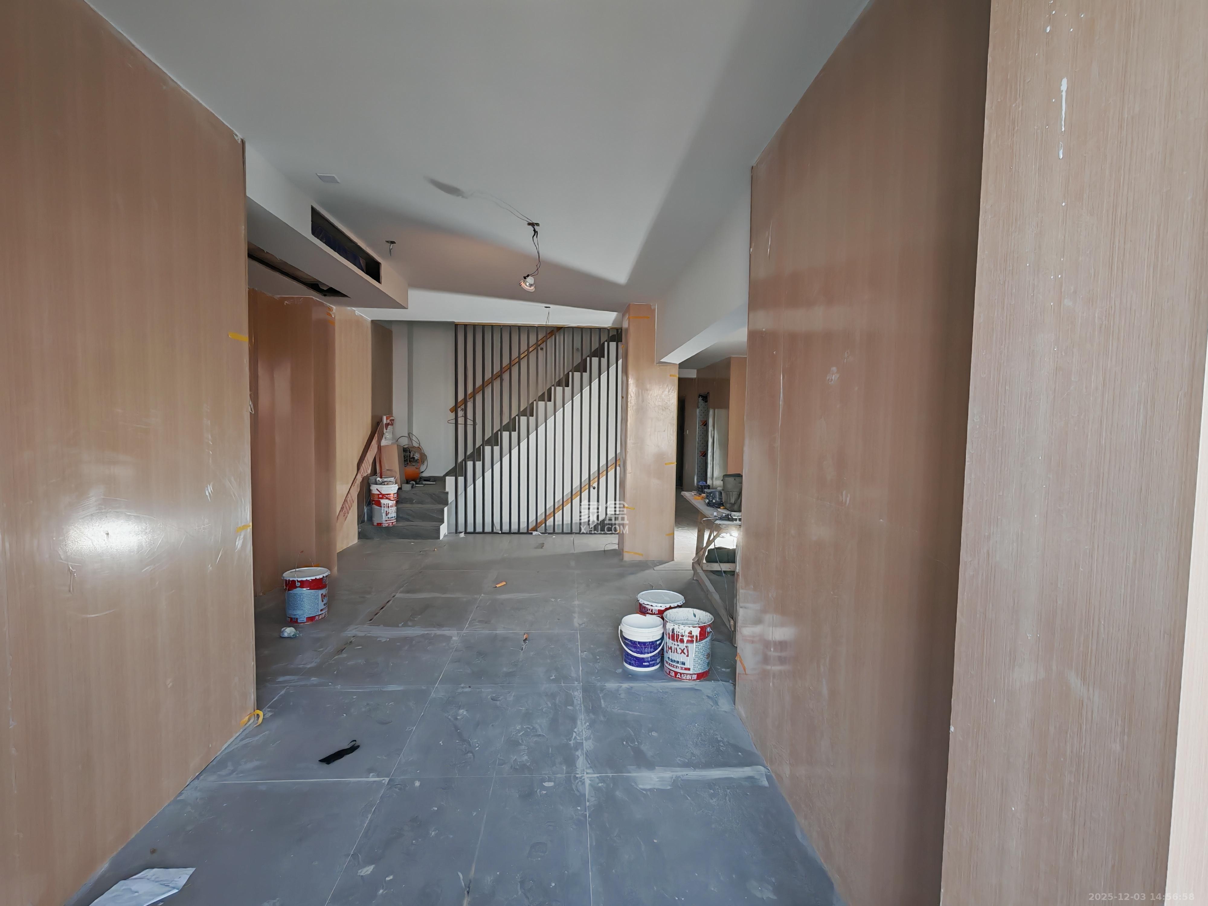 绿地公馆（绿地名邸）   278.26㎡      7000.0元/月