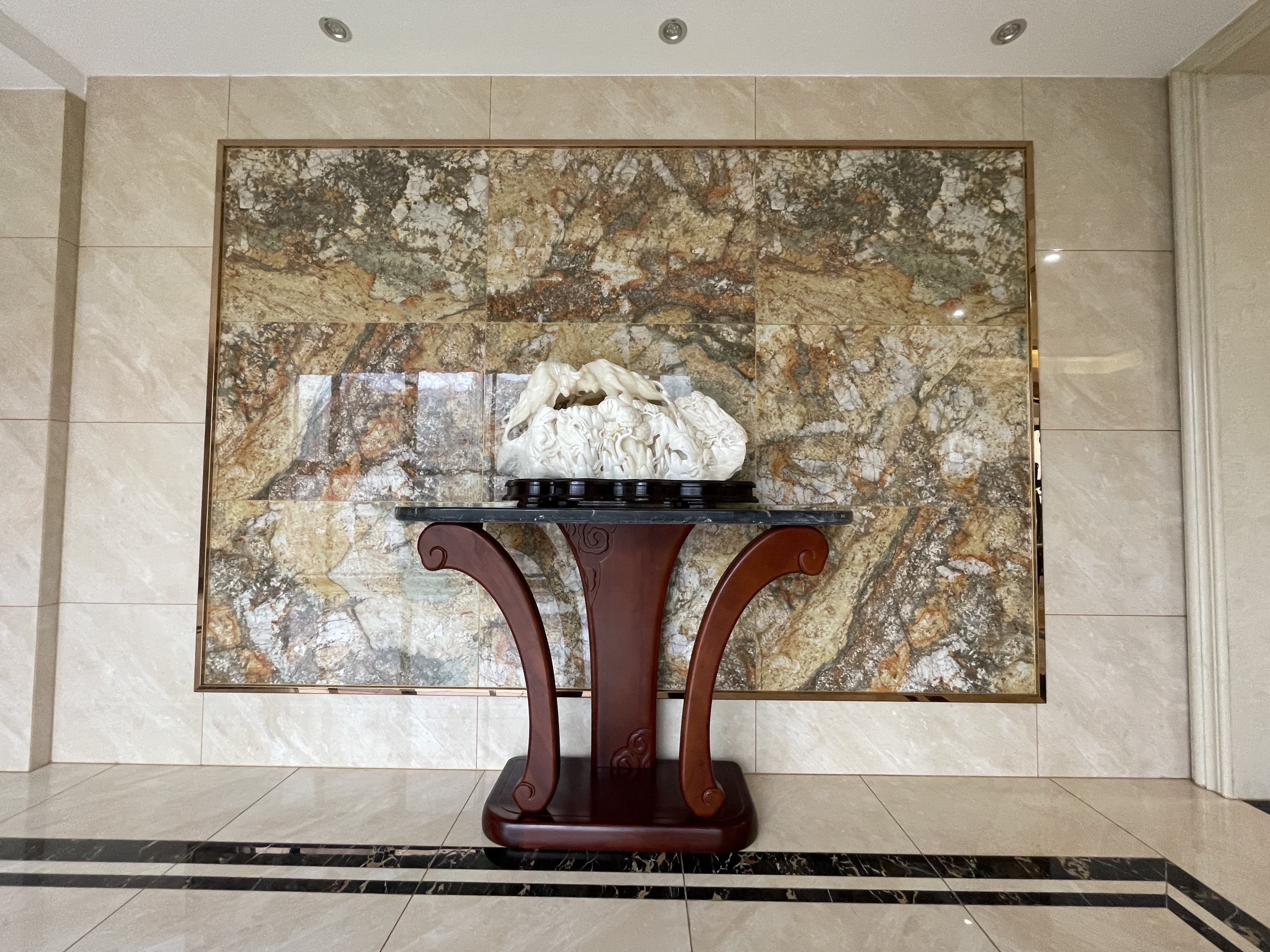 观澜湖中央公园  3室3厅2卫    288.0万客厅