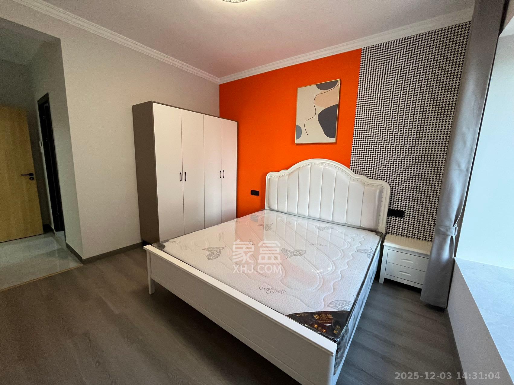 绿地公馆(绿地名邸) 3室2厅2卫 2700.0元/月 绿地公馆(绿地名邸) 3室2厅2卫 2700.0元/月室内图