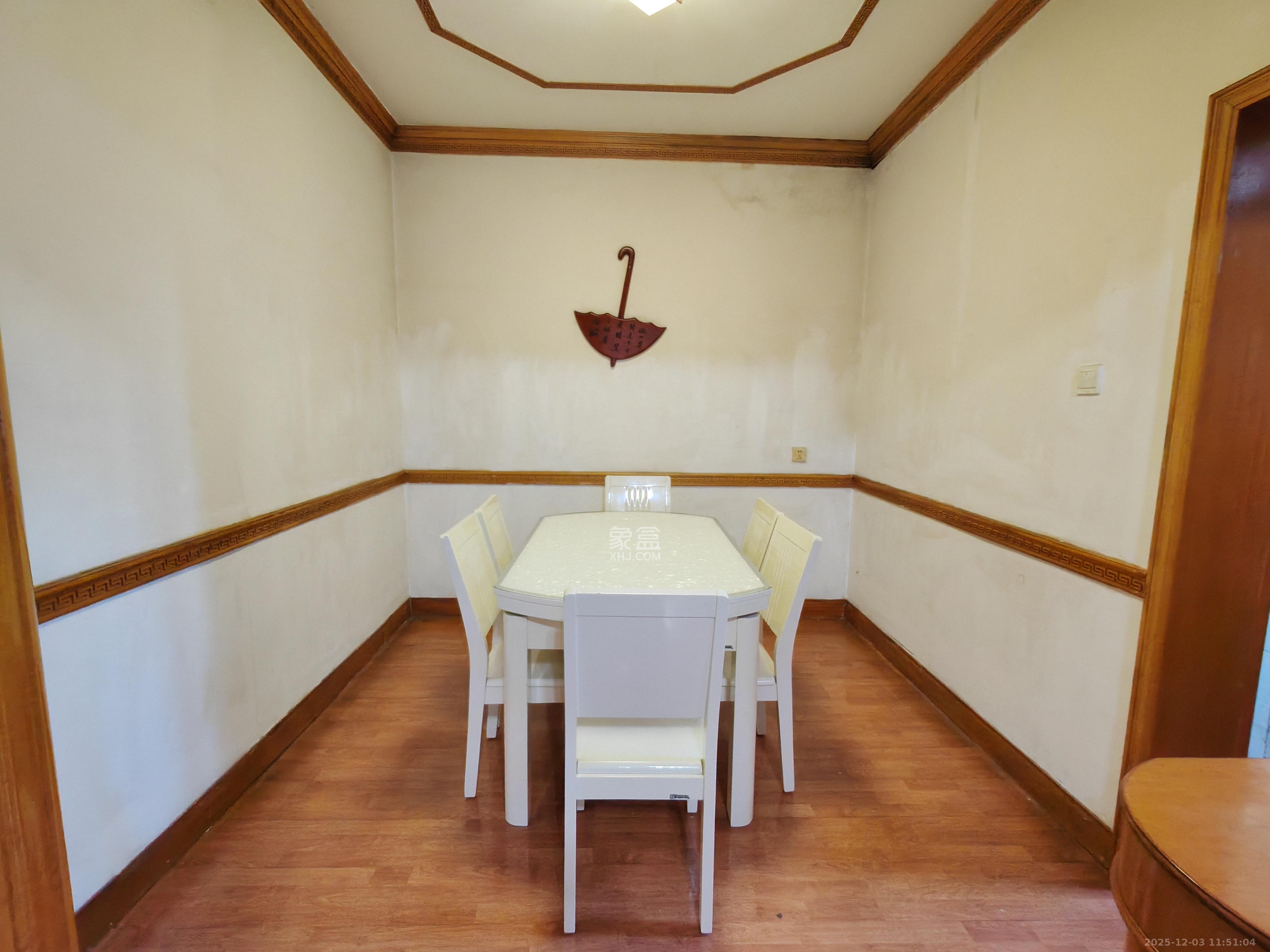 枫林小区 2室2厅1卫 1500.0元/月 枫林小区 2室2厅1卫 1500.0元/月室内图