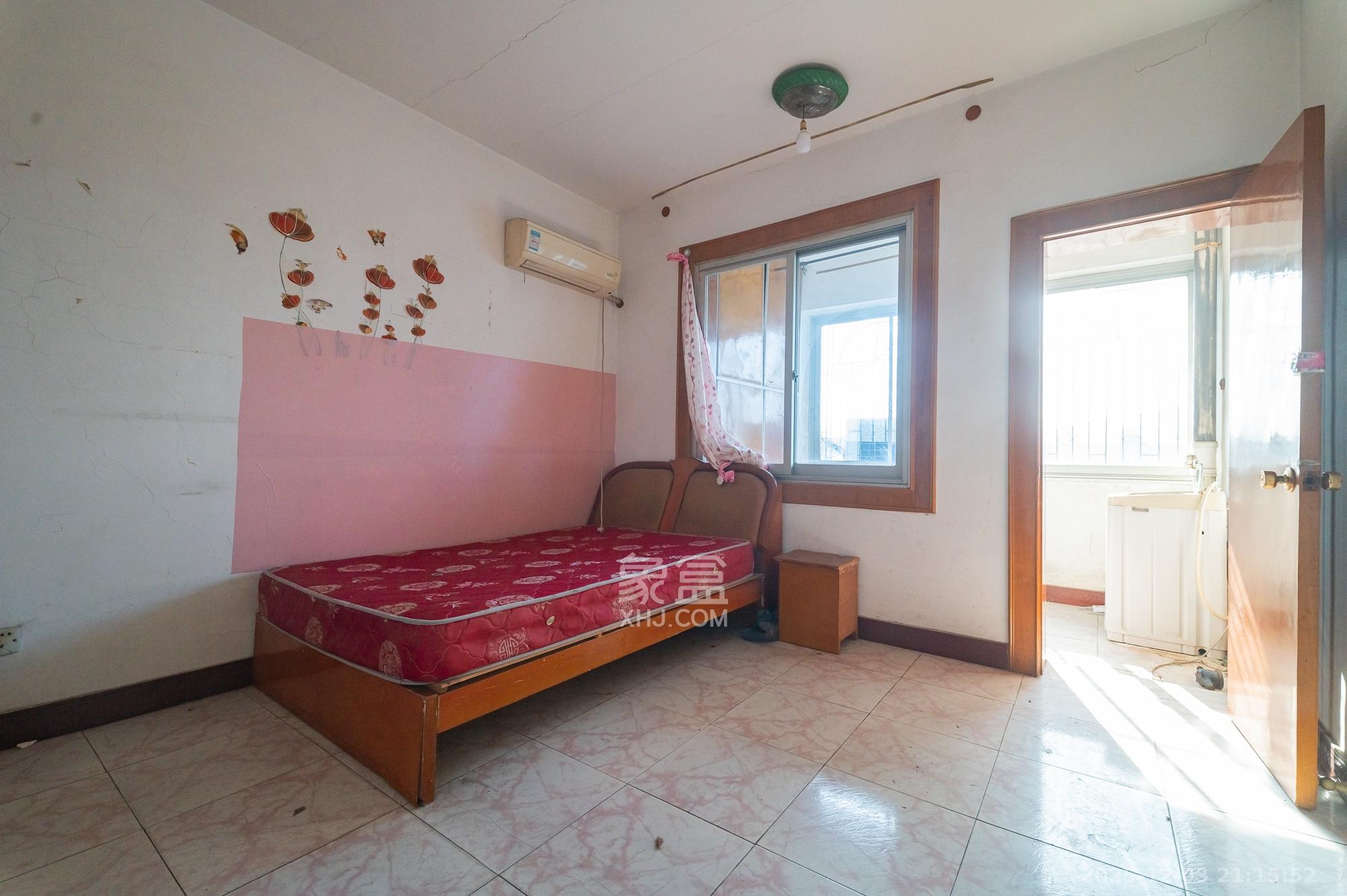 星沙交通局宿舍  3室2厅1卫    28.8万卧室