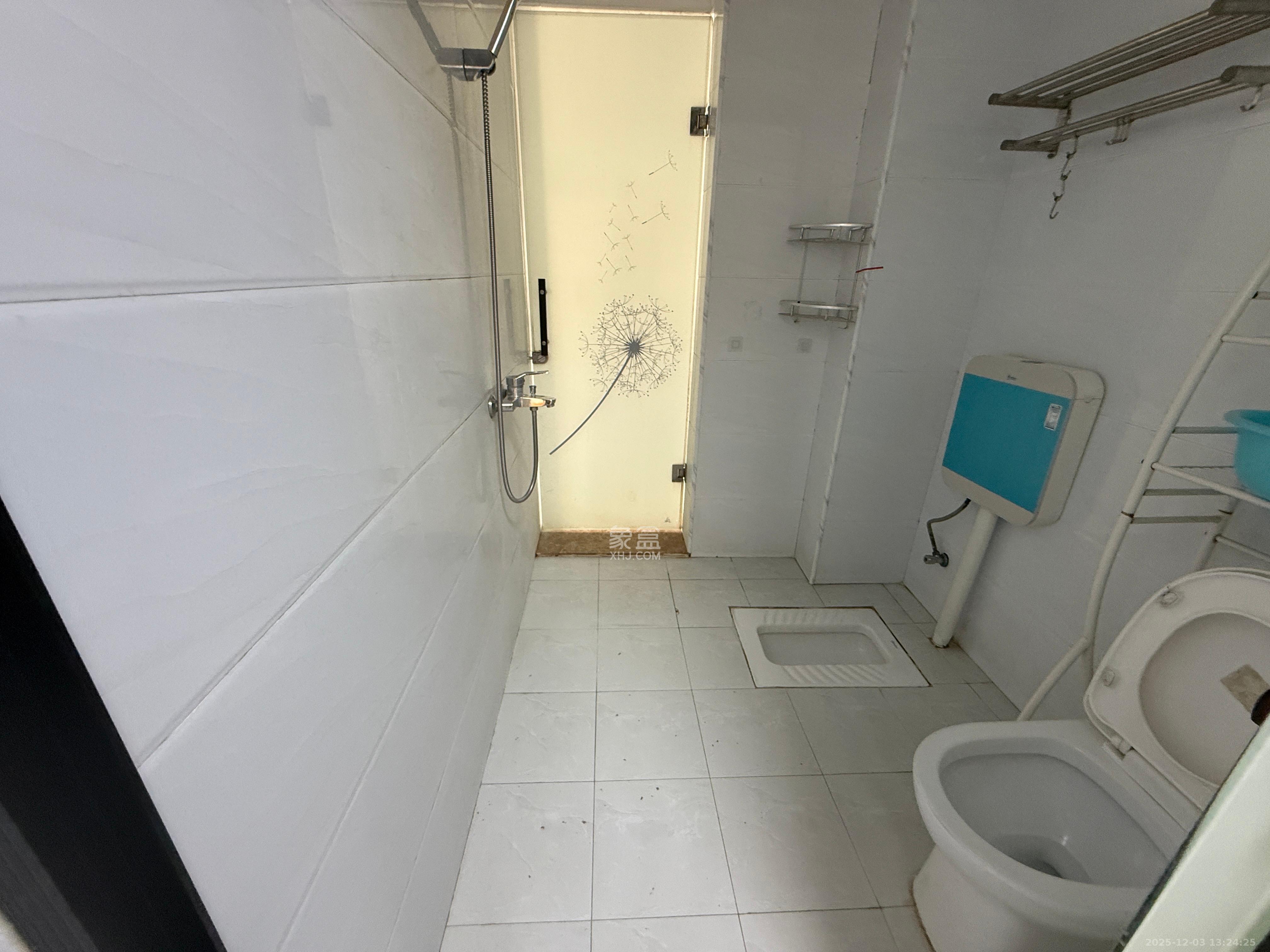 芙蓉别墅山庄(嘉湘华庭) 3室2厅1卫 3000.0元/月 芙蓉别墅山庄(嘉湘华庭) 3室2厅1卫 3000.0元/月室内图