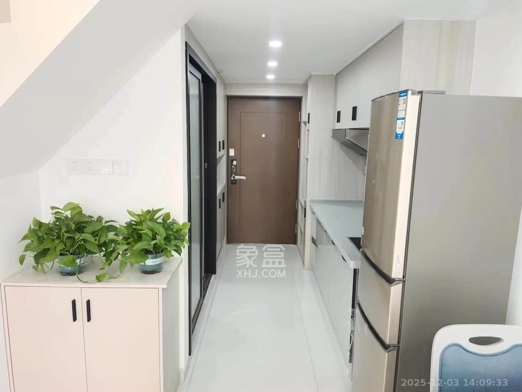 越秀悦湖台  2室2厅1卫    2300.0元/月室内图