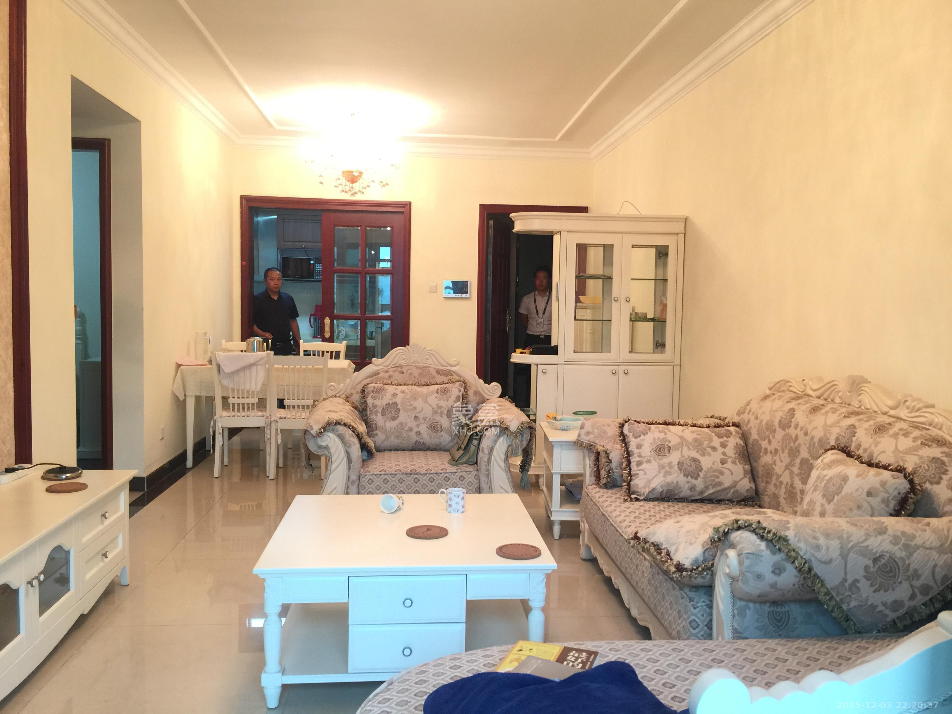 恒大城  2室2厅1卫    2000.0元/月室内图