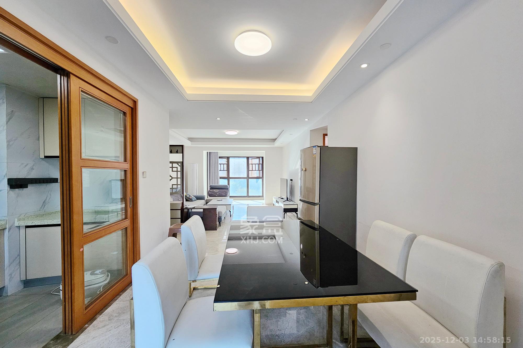 明昇壹城（明昇时代广场）二期  3室2厅2卫    150.0万客厅