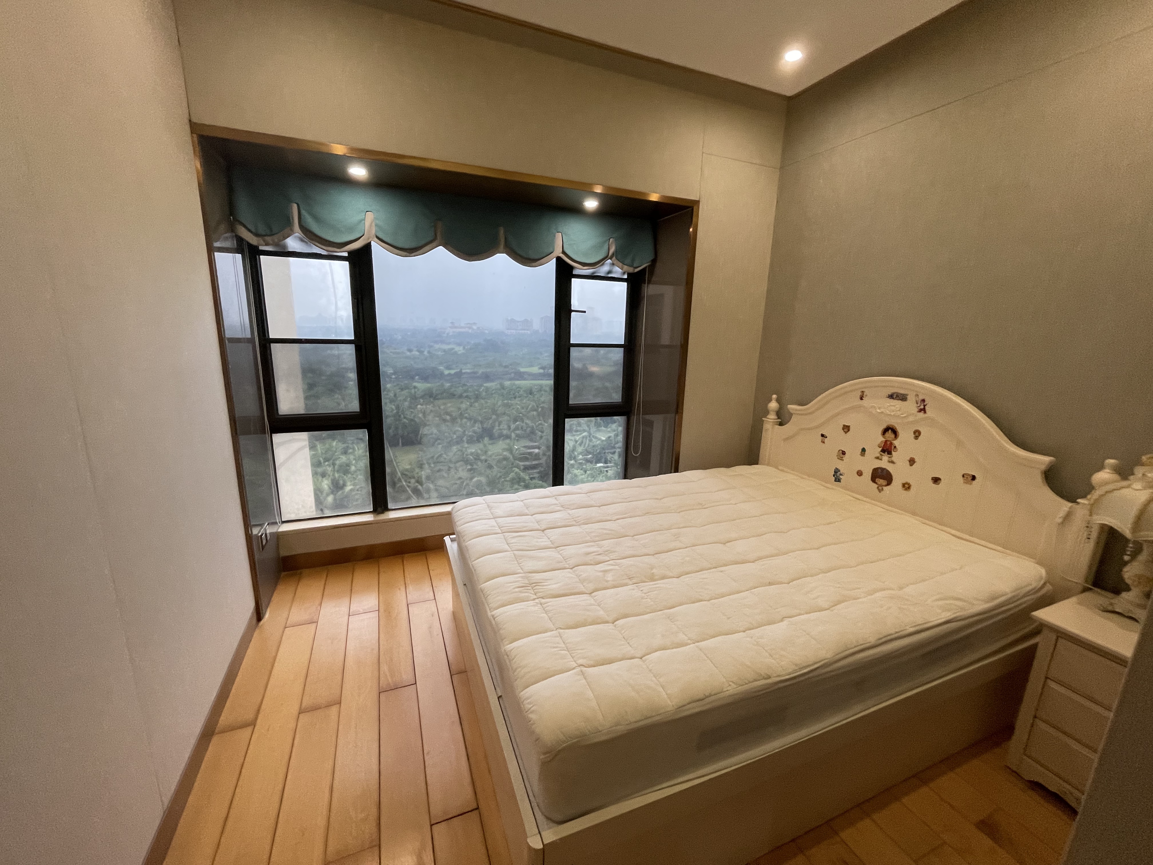 观澜湖中央公园  3室3厅2卫    288.0万客厅