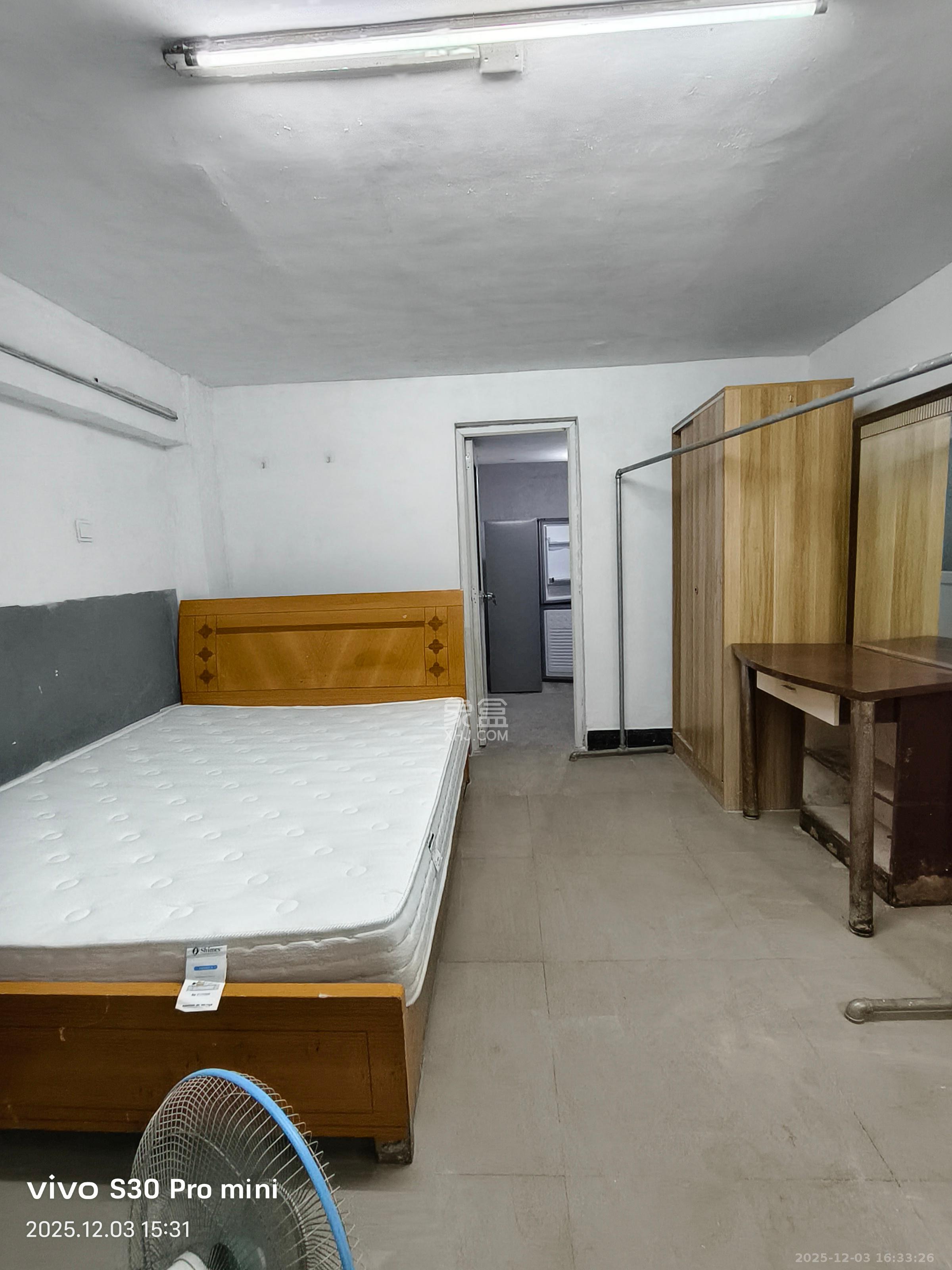 鄱阳小区 1室0厅0卫 800.0元/月 鄱阳小区 1室0厅0卫 800.0元/月室内图