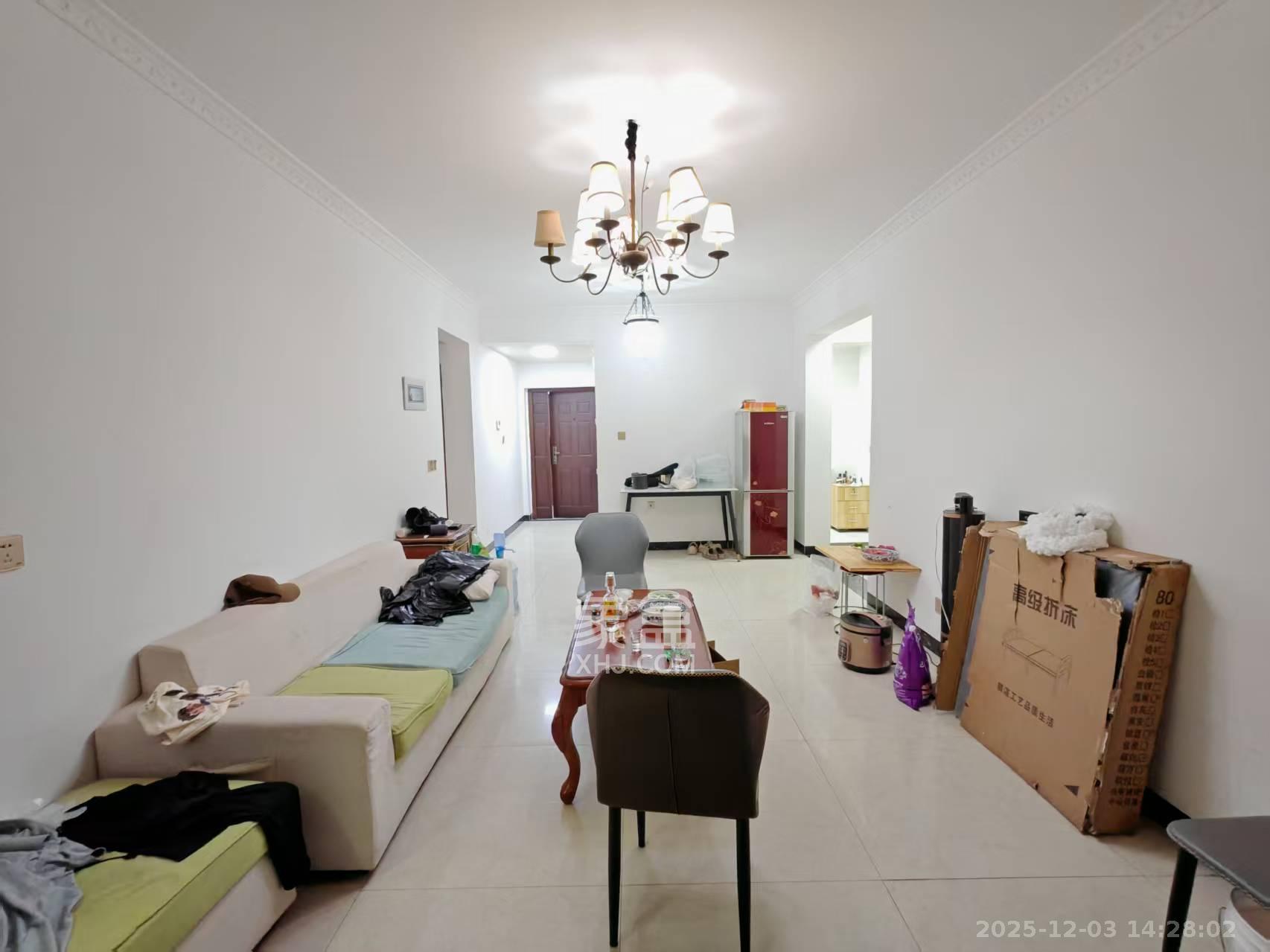 明发国际城  3室2厅1卫    1600.0元/月