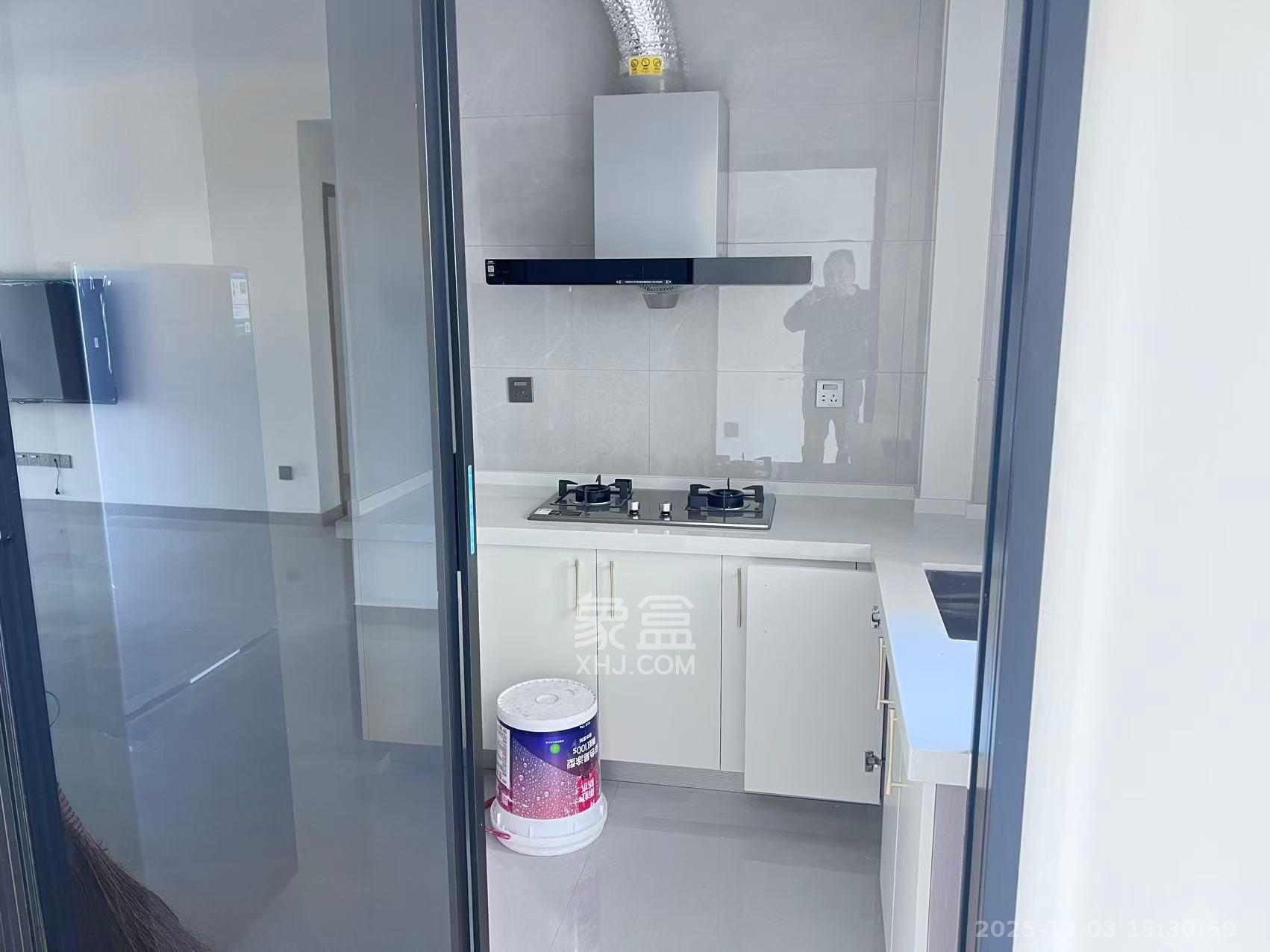 山月嘉园  1室1厅1卫    2400.0元/月室内图