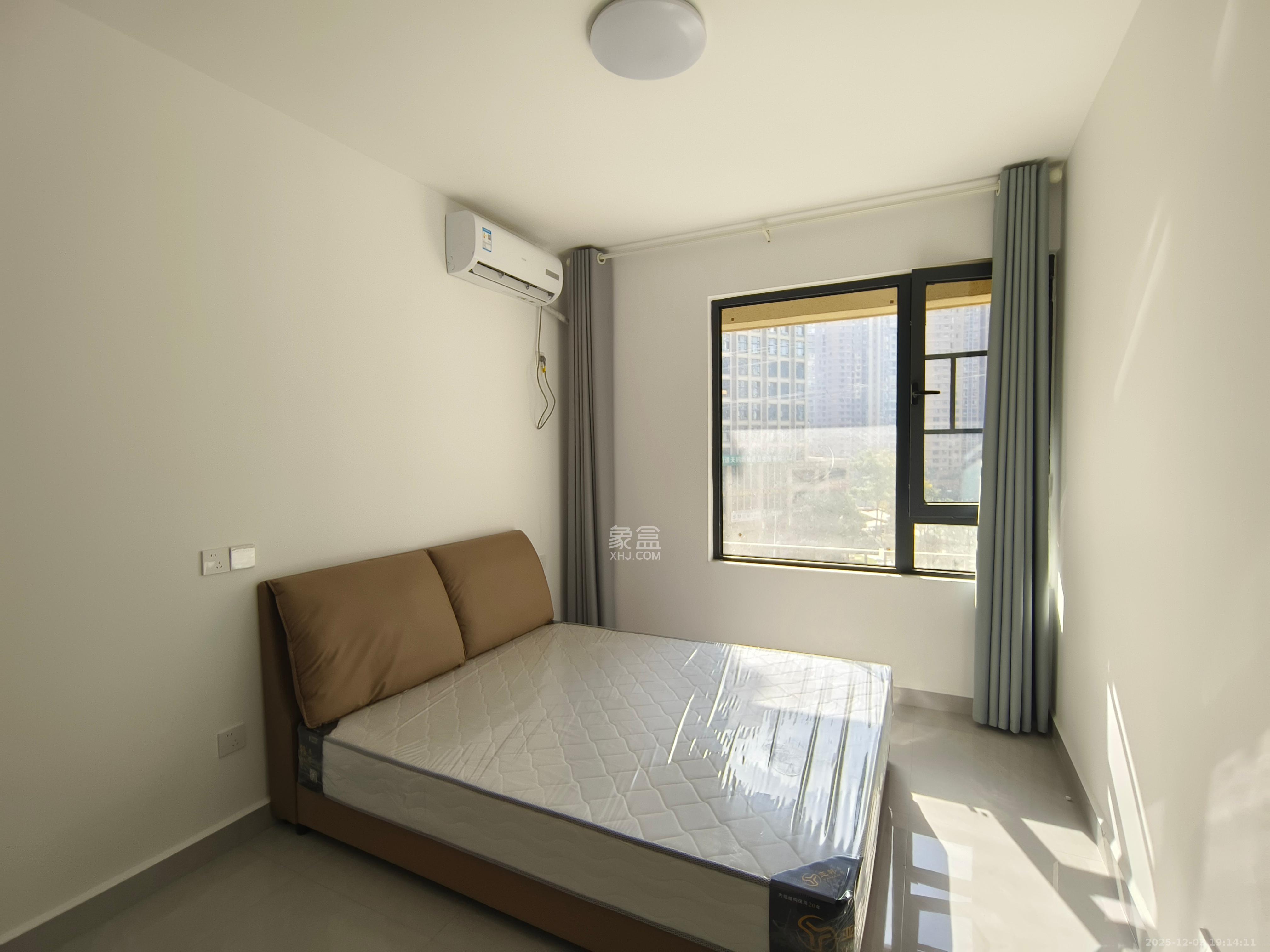 明发阅江悦府  3室2厅1卫    2000.0元/月室内图