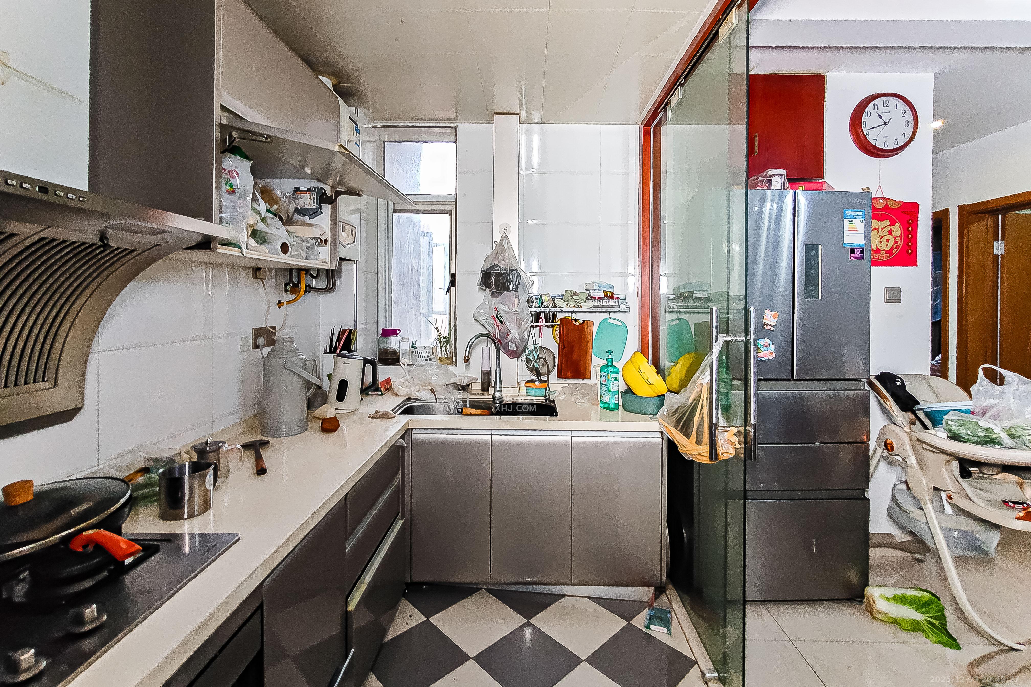 宏泽佳园 3室2厅1卫 180.0万 宏泽佳园 3室2厅1卫 180.0万厨房