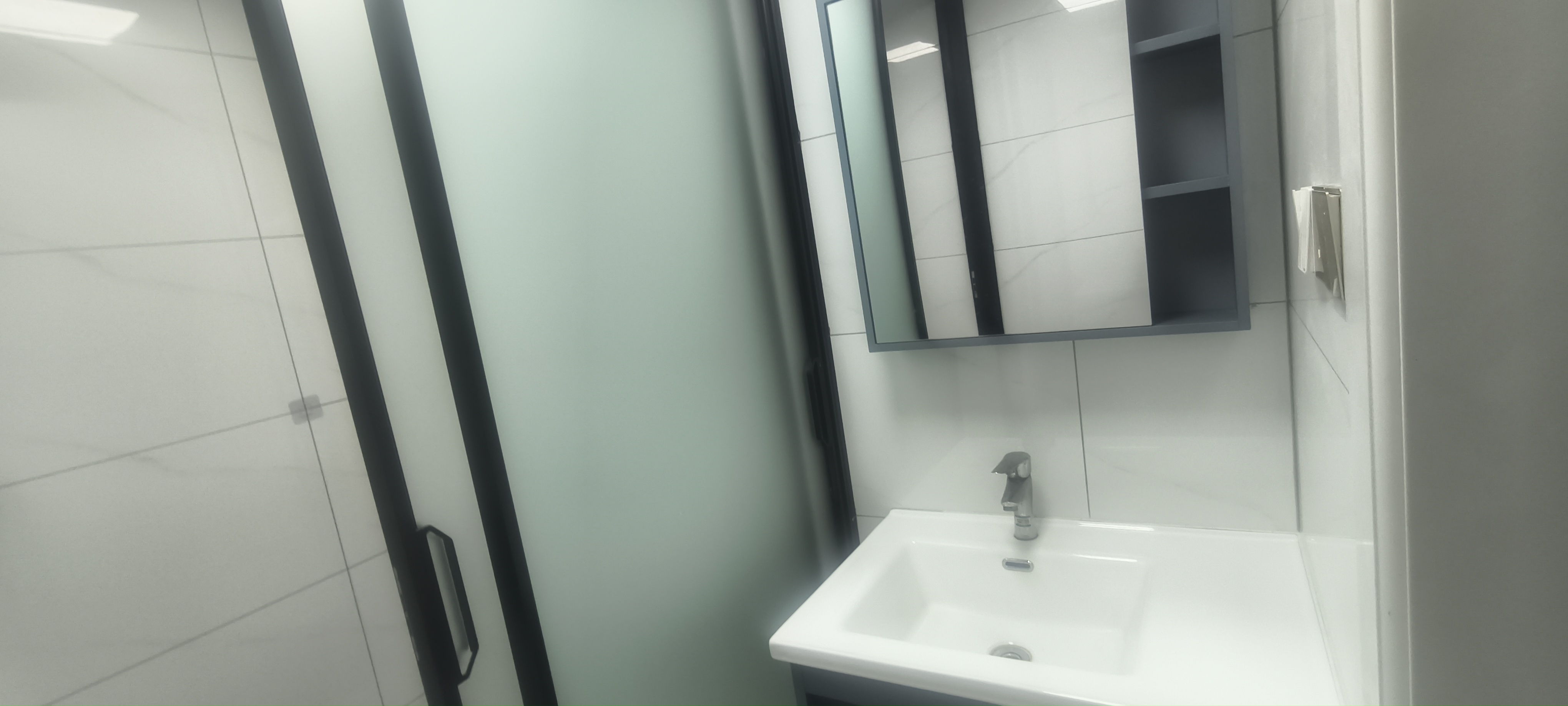 俊景万和城  1室1厅1卫    1500.0元/月室内图