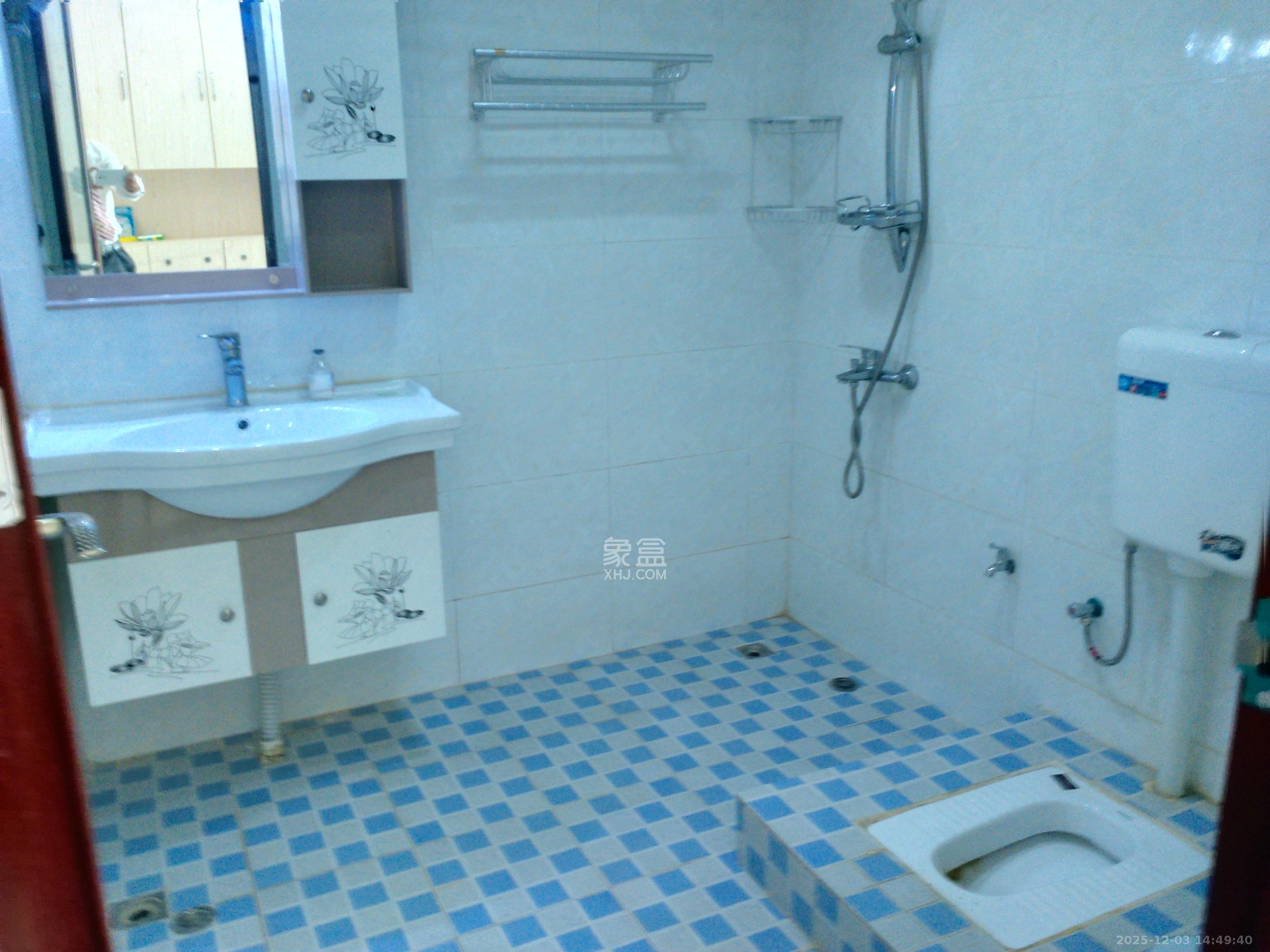 阳光100三期 2室2厅1卫 1800.0元/月 阳光100三期 2室2厅1卫 1800.0元/月室内图