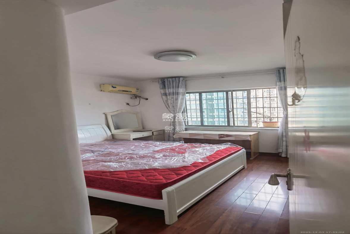 香颂国际 2室2厅1卫 1800.0元/月 香颂国际 2室2厅1卫 1800.0元/月室内图