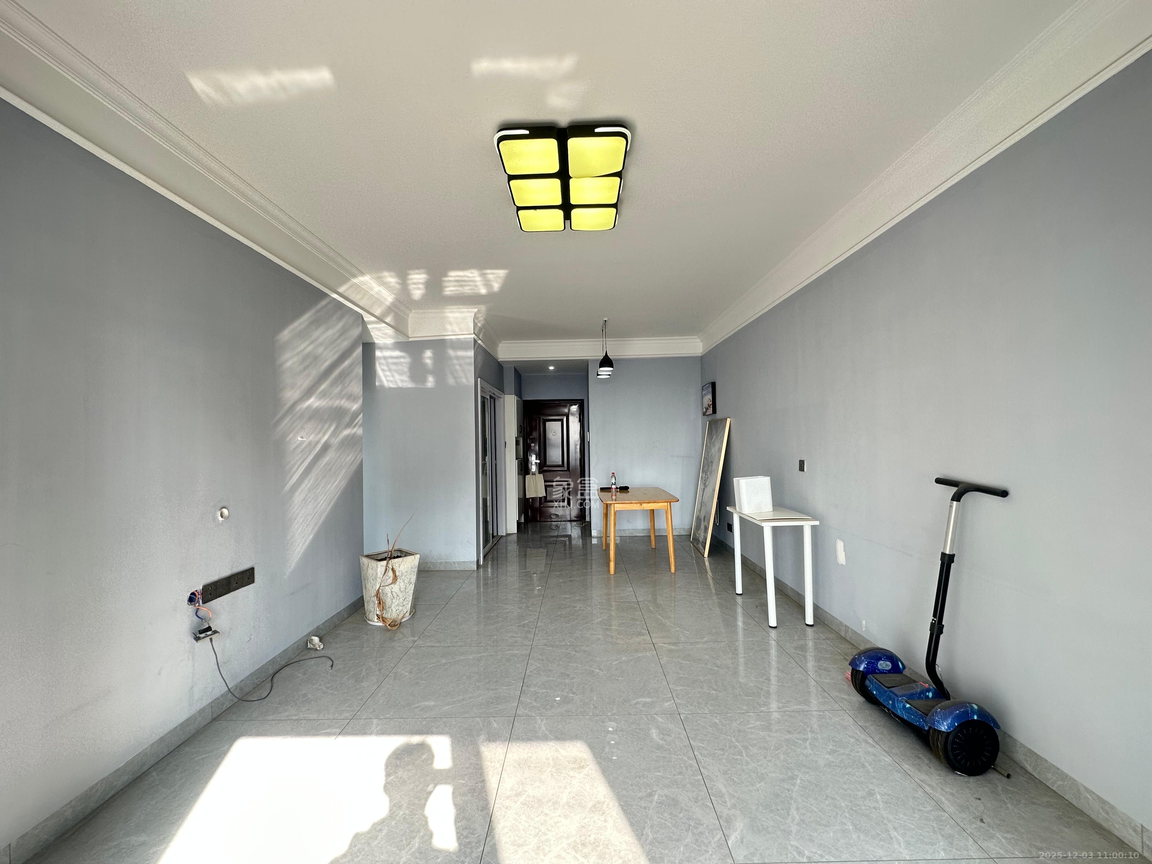 金鹰玖珑山  3室2厅1卫    1800.0元/月