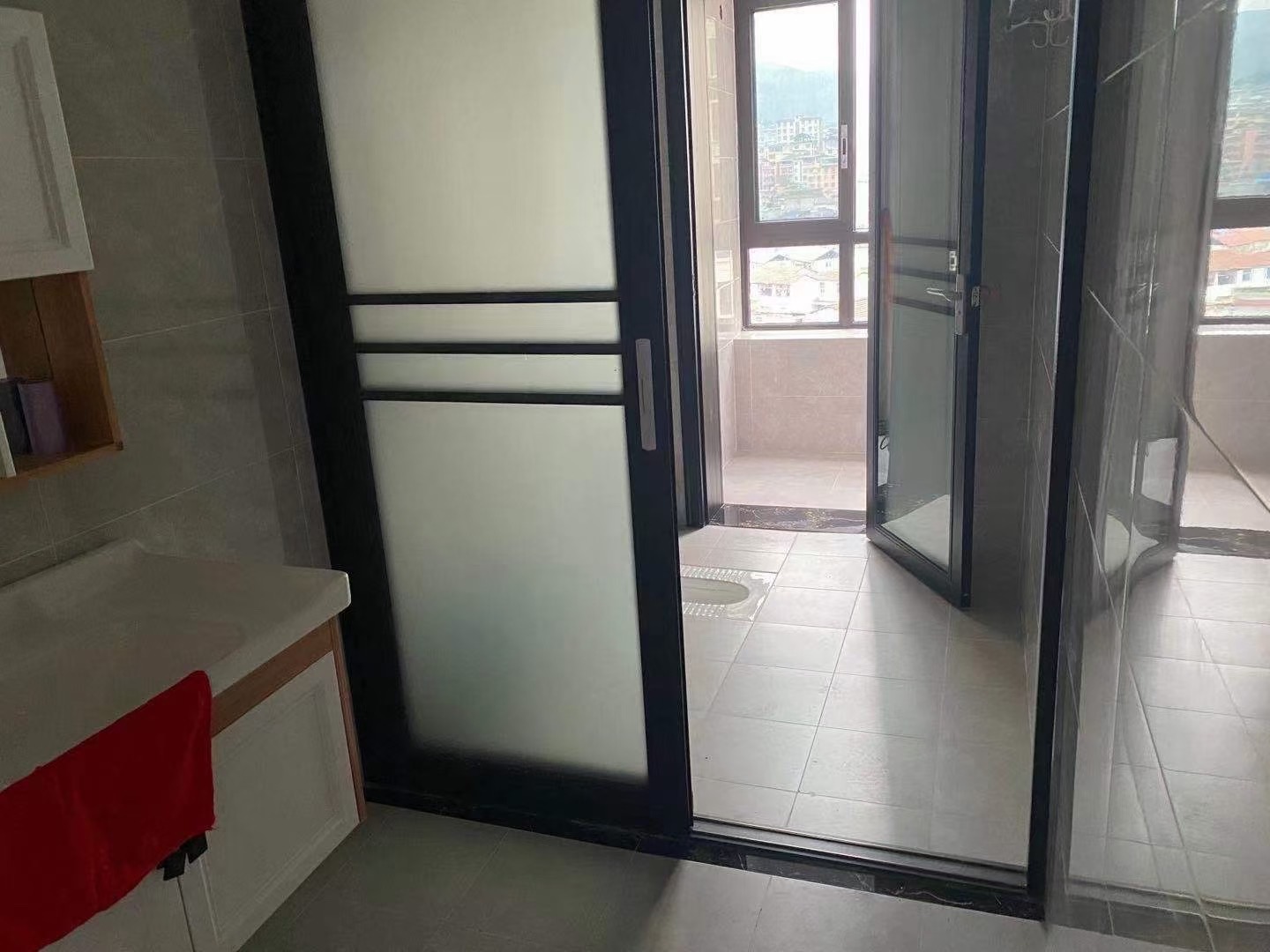 福天中央公馆 6室2厅2卫 3500.0元/月 福天中央公馆 6室2厅2卫 3500.0元/月室内图