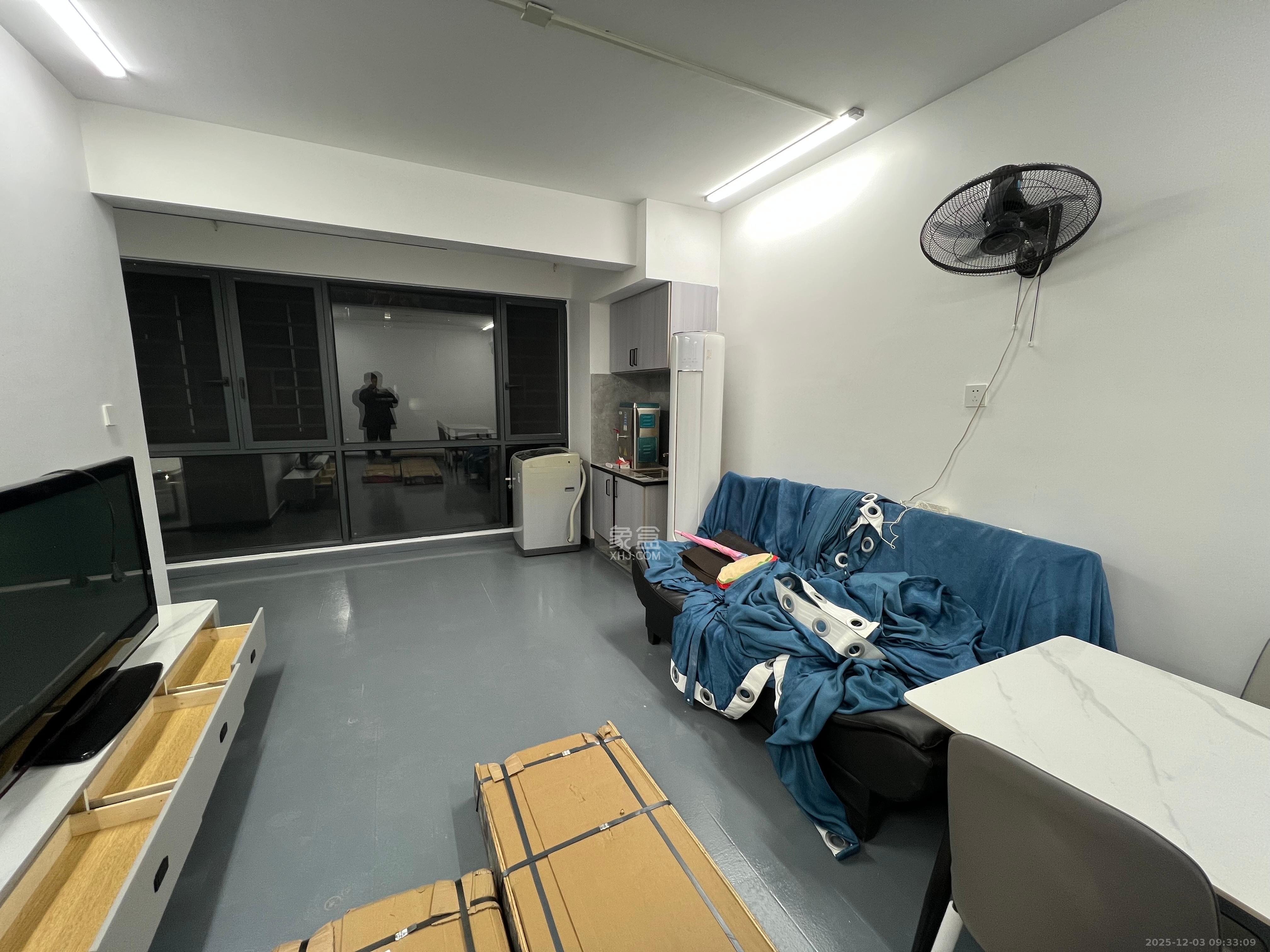 花桥禧新城  2室2厅1卫    2400.0元/月