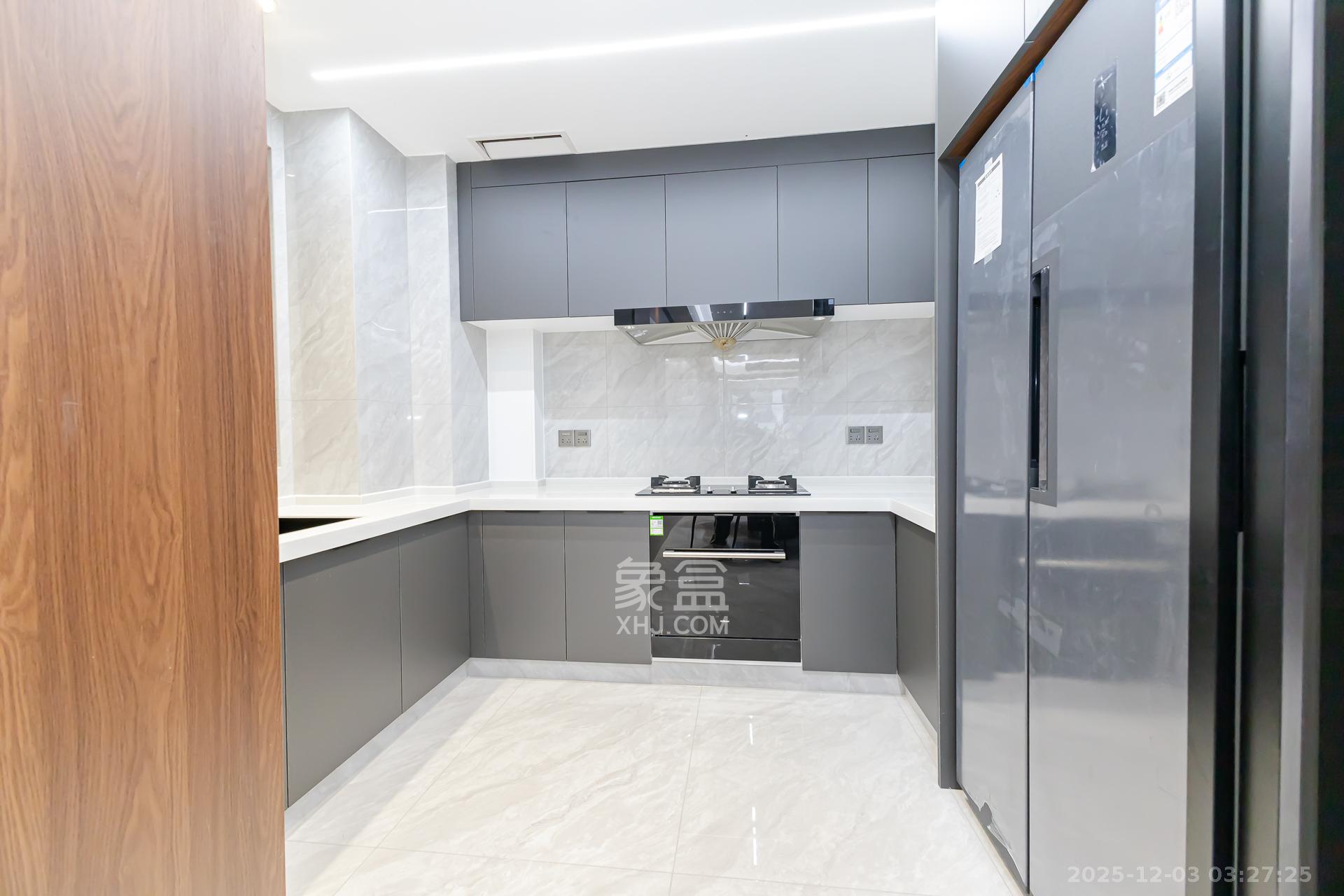 越秀湘江星汇城二期  4室2厅2卫    129.8万厨房