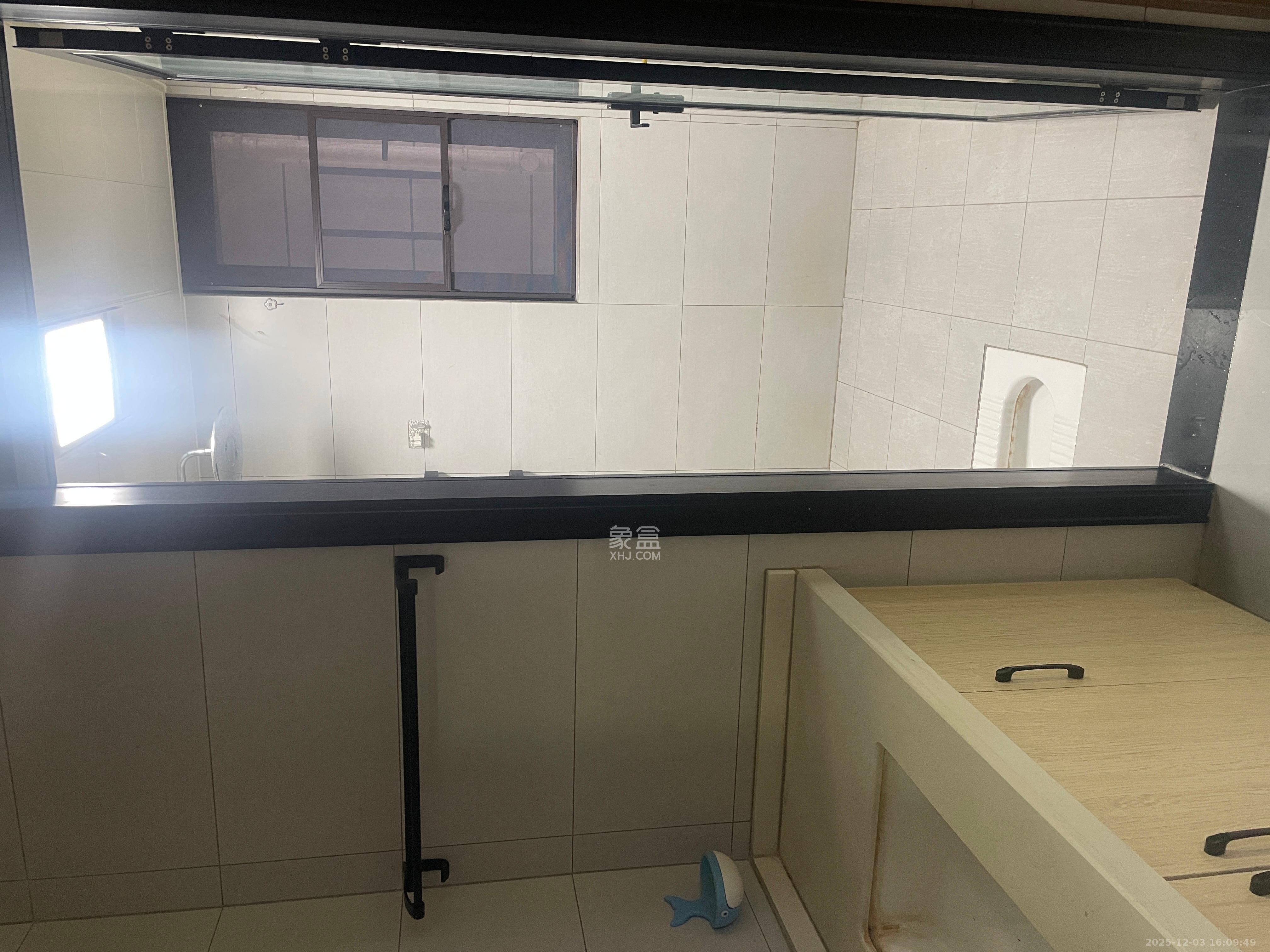 保利大都汇一期、二期  3室2厅1卫    2800.0元/月室内图