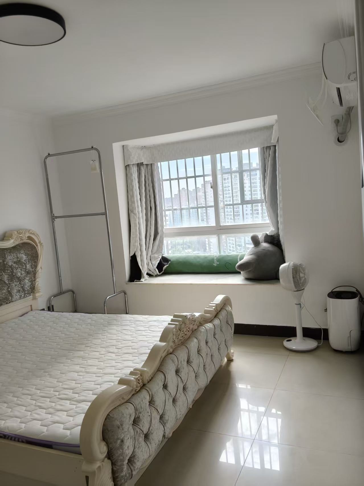 海韵裕都  2室2厅1卫    2300.0元/月室内图