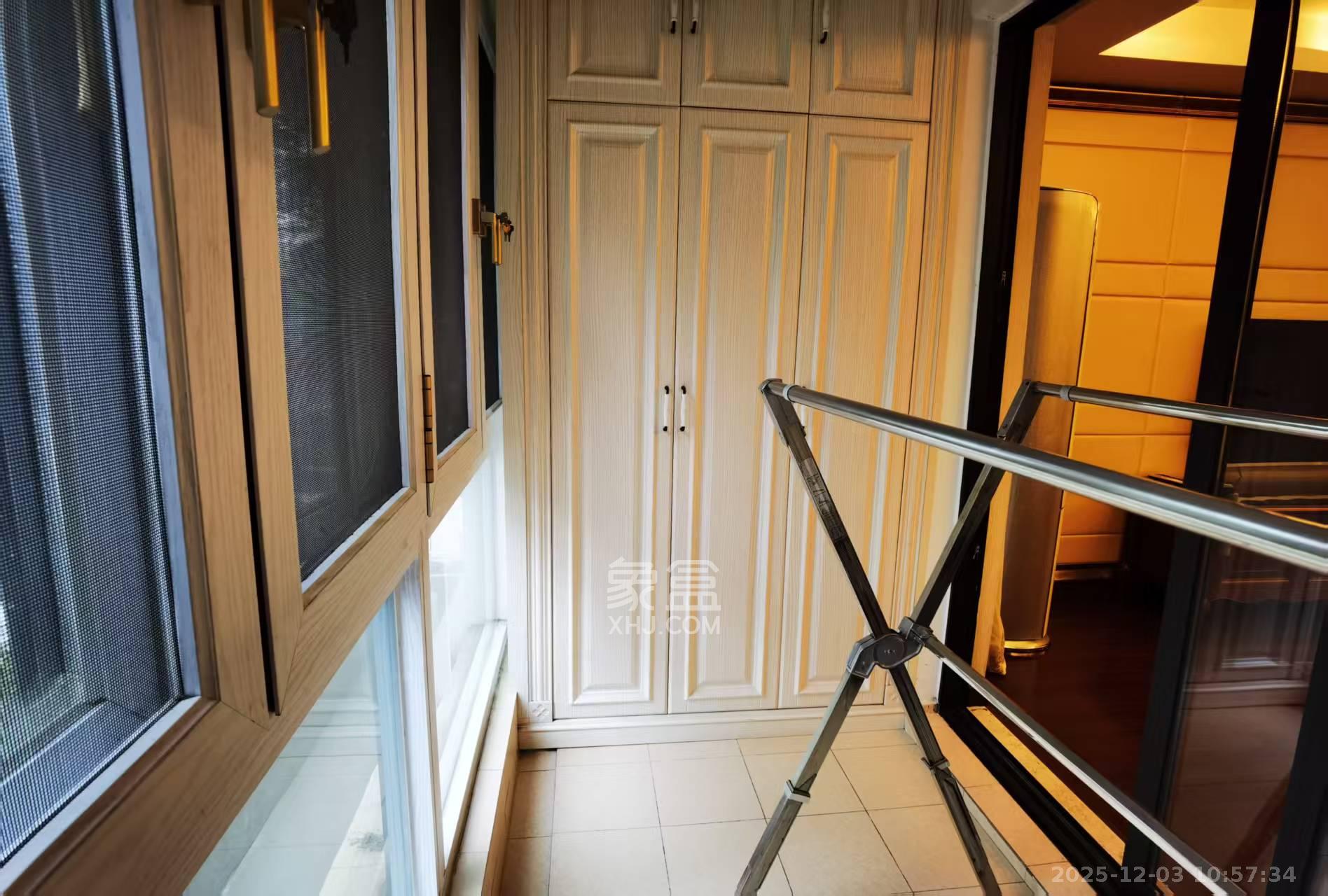 万科白鹭郡  1室2厅2卫    3600.0元/月室内图